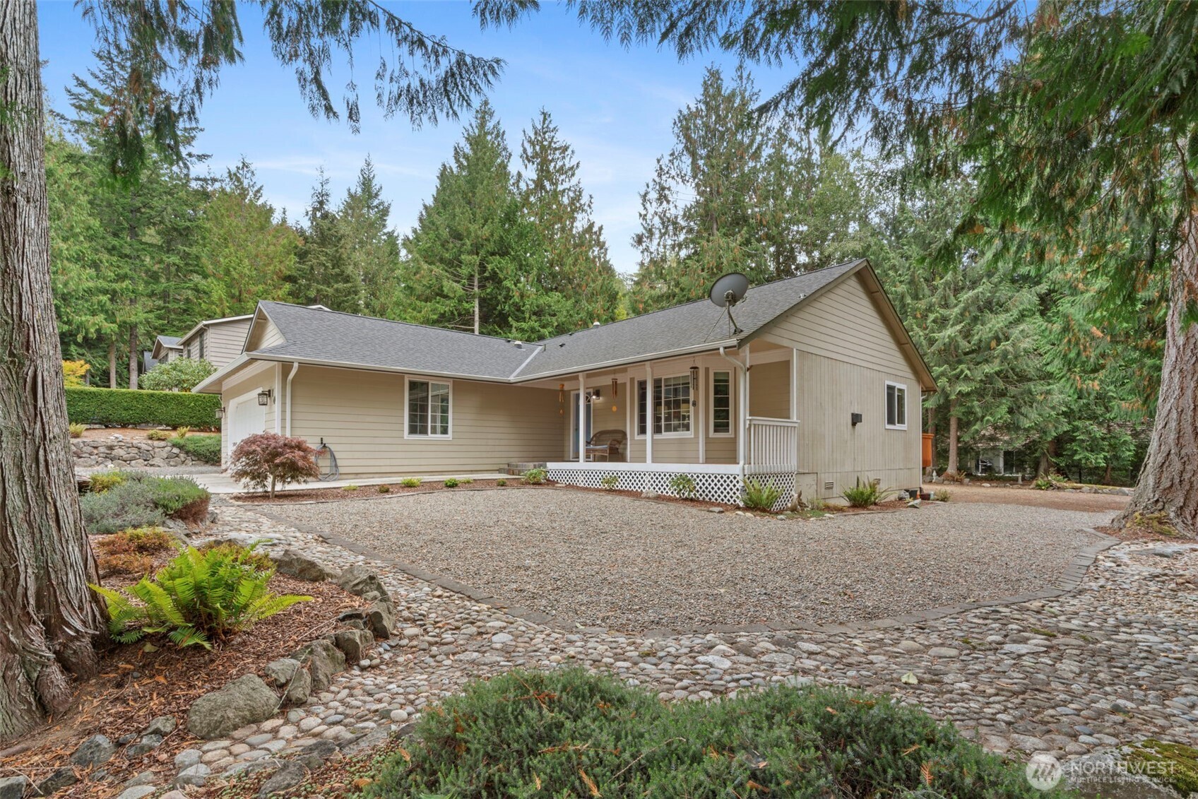 10 Clipper Lane Property Photo 2