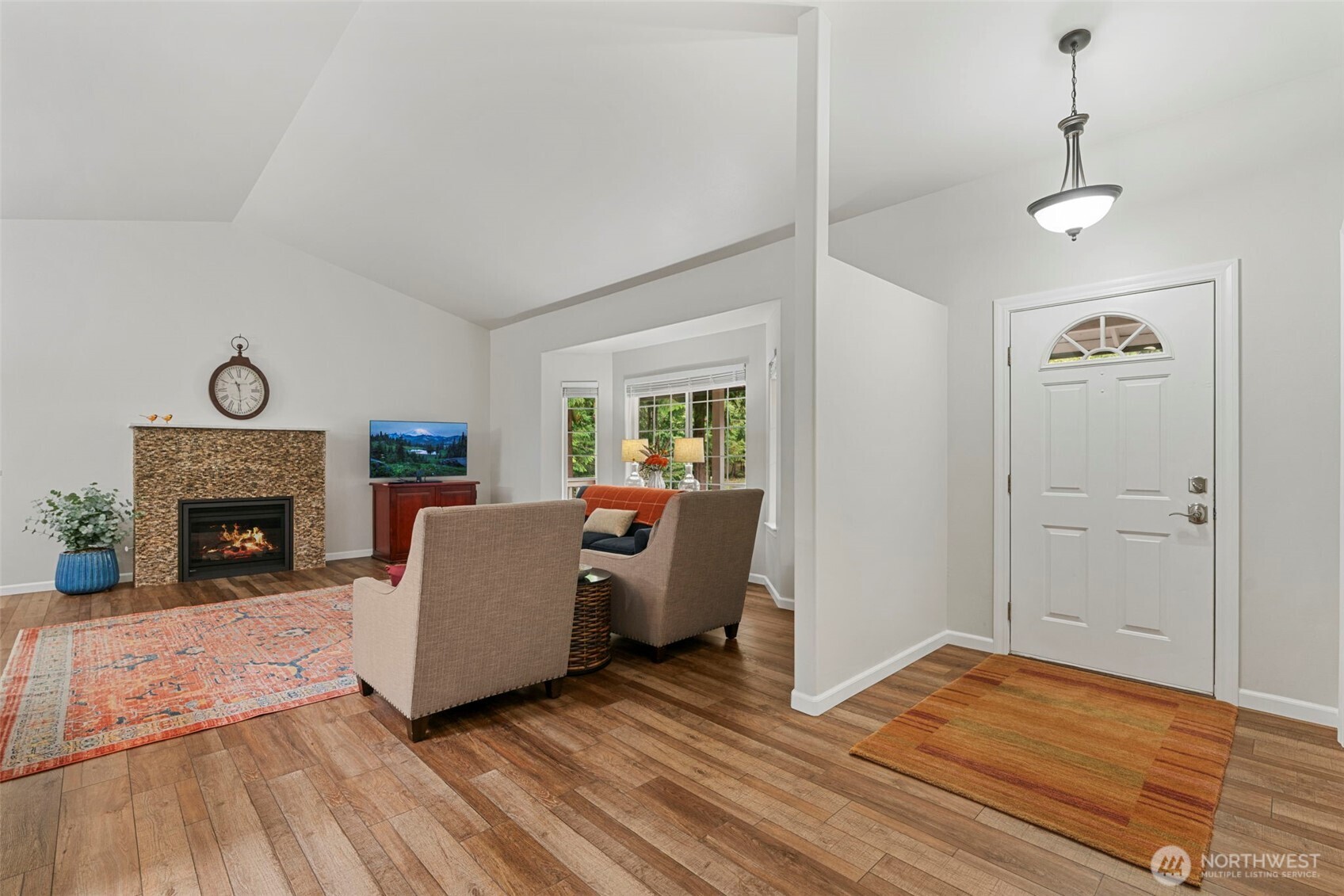 10 Clipper Lane Property Photo 6