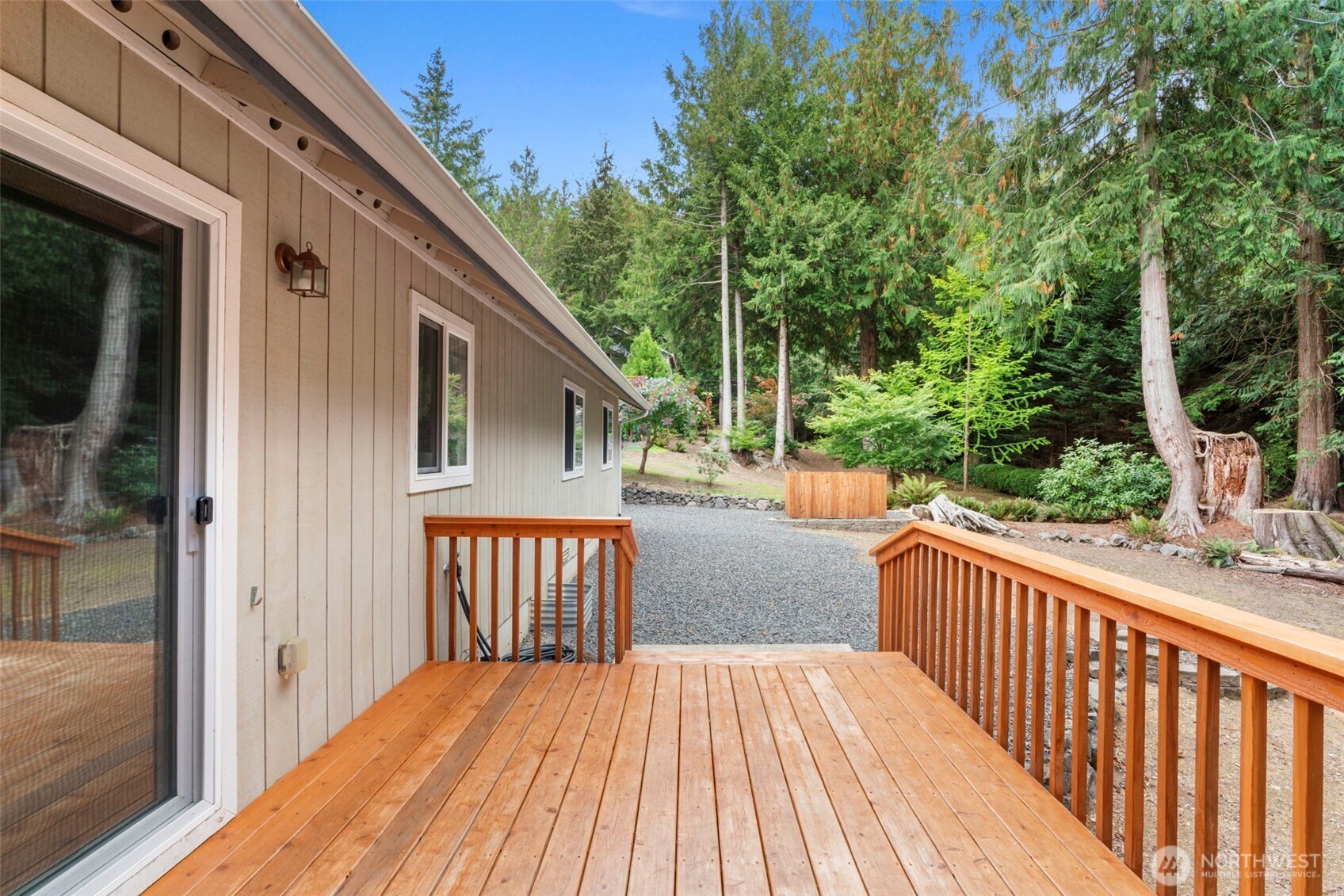 10 Clipper Lane Property Photo 29