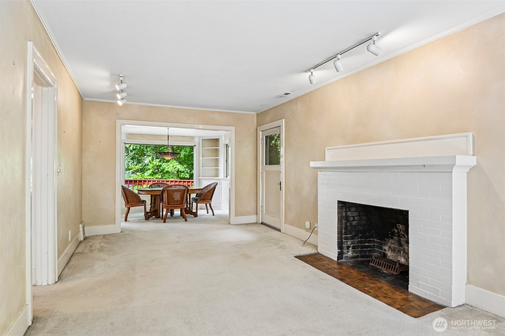 3203 Capitol Boulevard Property Photo 6
