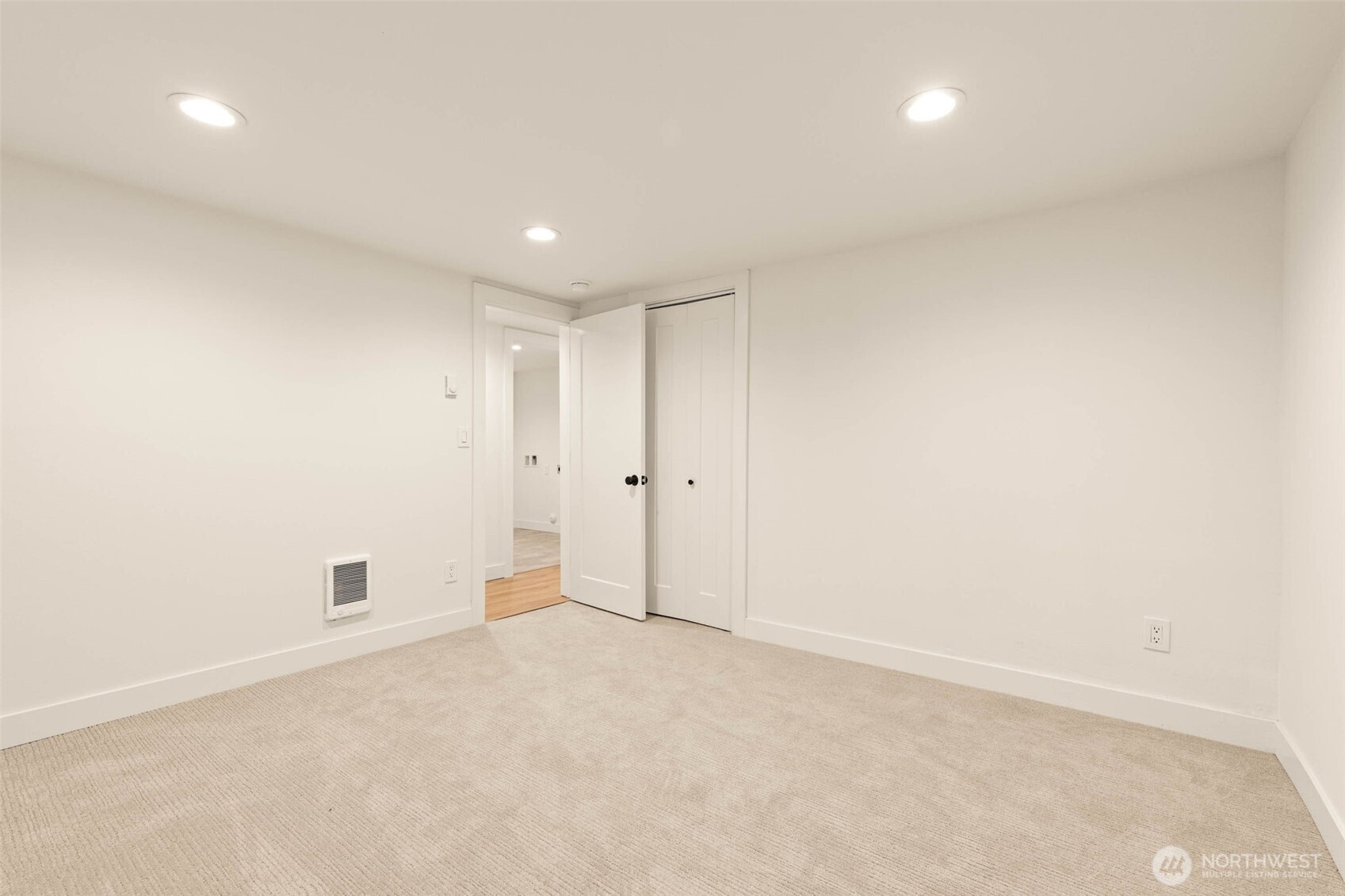 1128 N 77th Street Property Photo 32