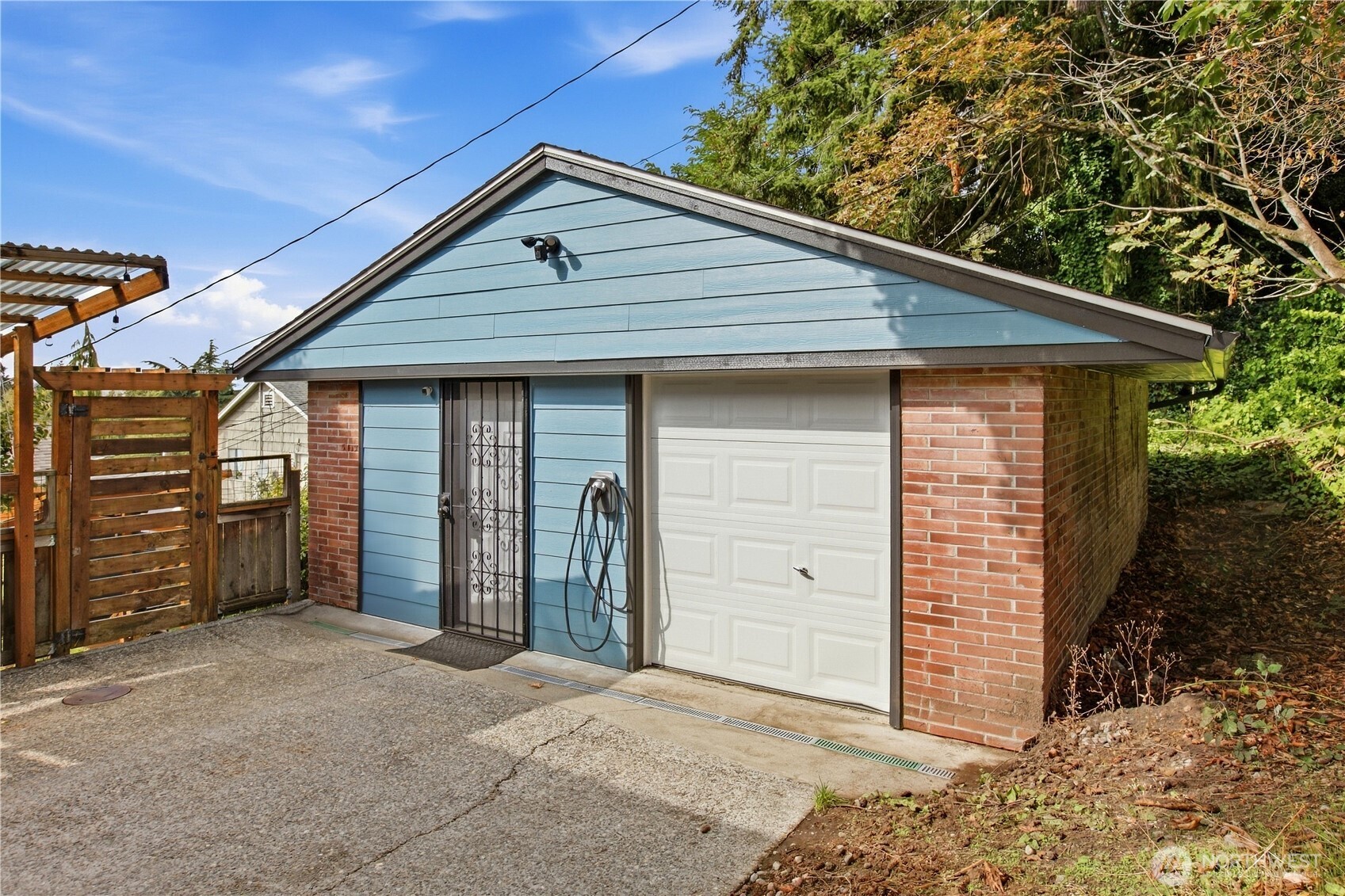 504 Windsor Park Property Photo 26