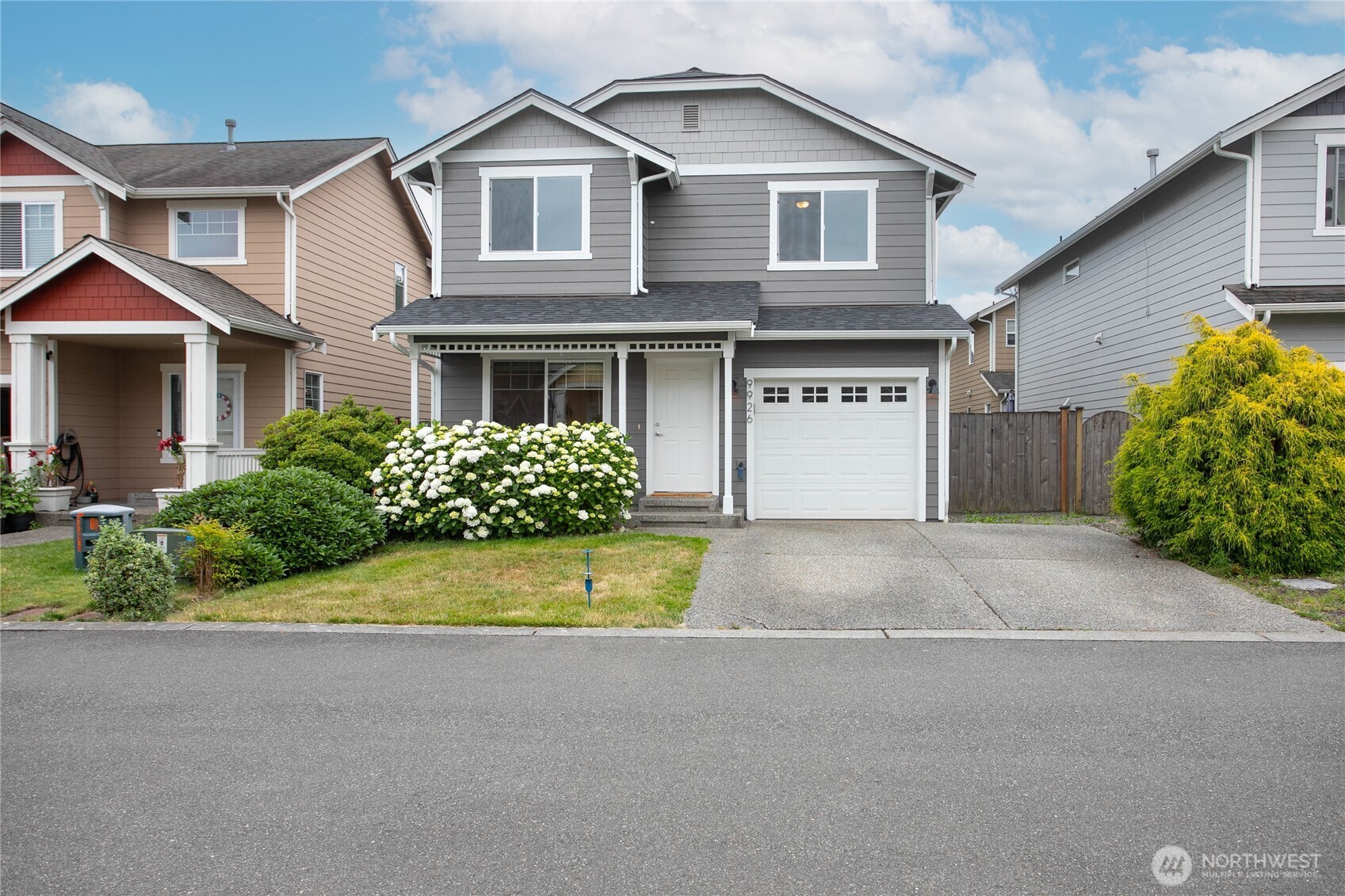 9926 2nd Place Property Photo 2