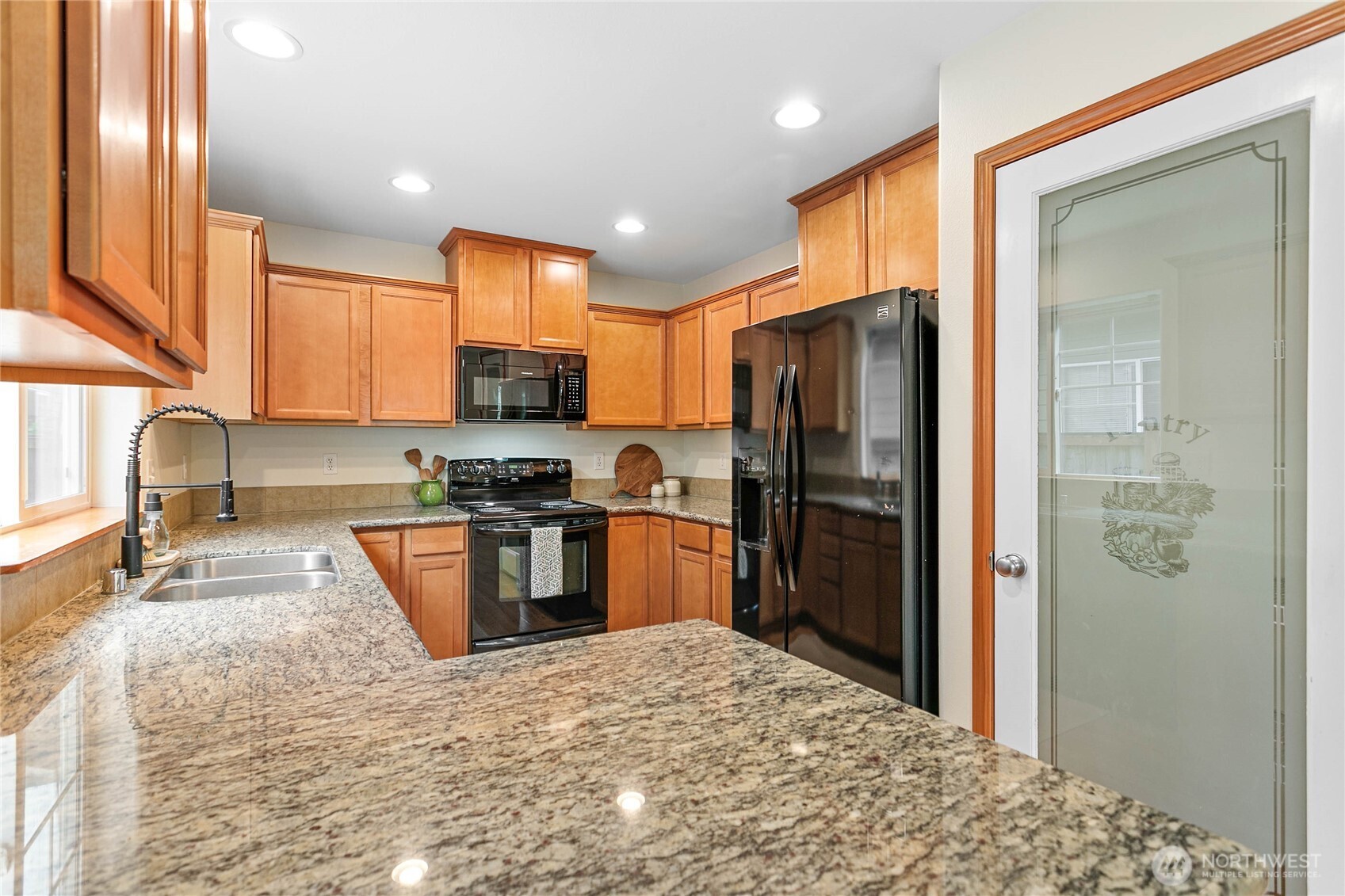 9926 2nd Place Property Photo 10