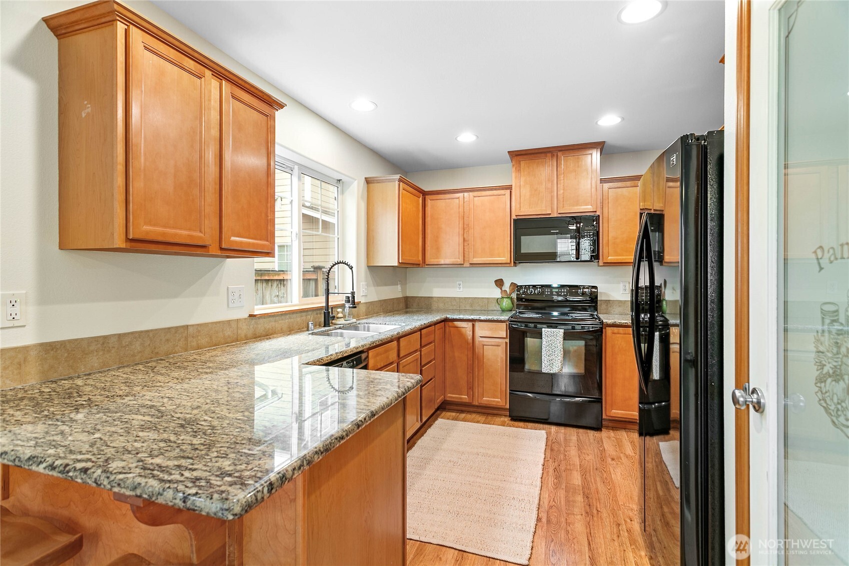 9926 2nd Place Property Photo 11