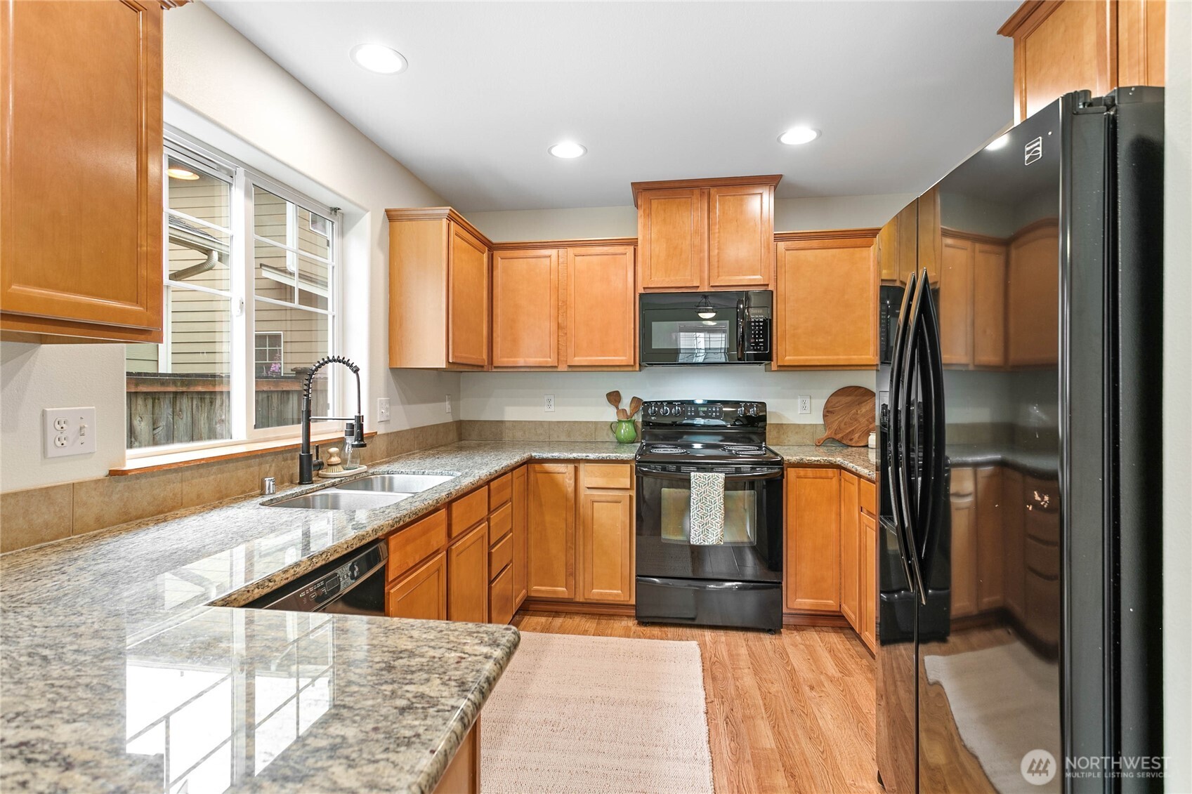 9926 2nd Place Property Photo 17