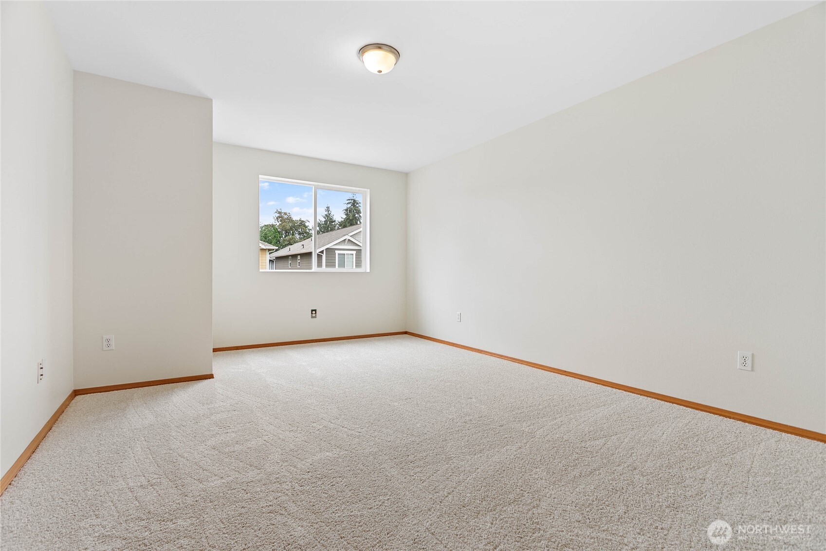 9926 2nd Place Property Photo 34