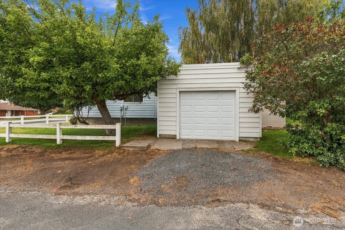 103 Electric Boulevard Property Photo 38