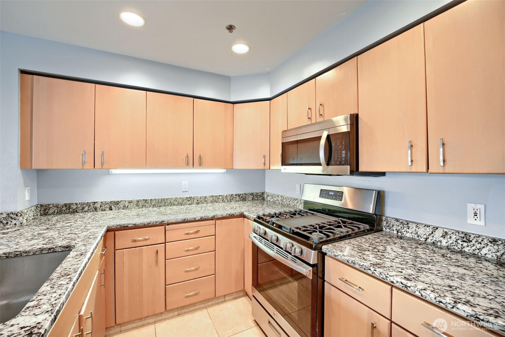 701 Galer Street 608 Property Photo 7