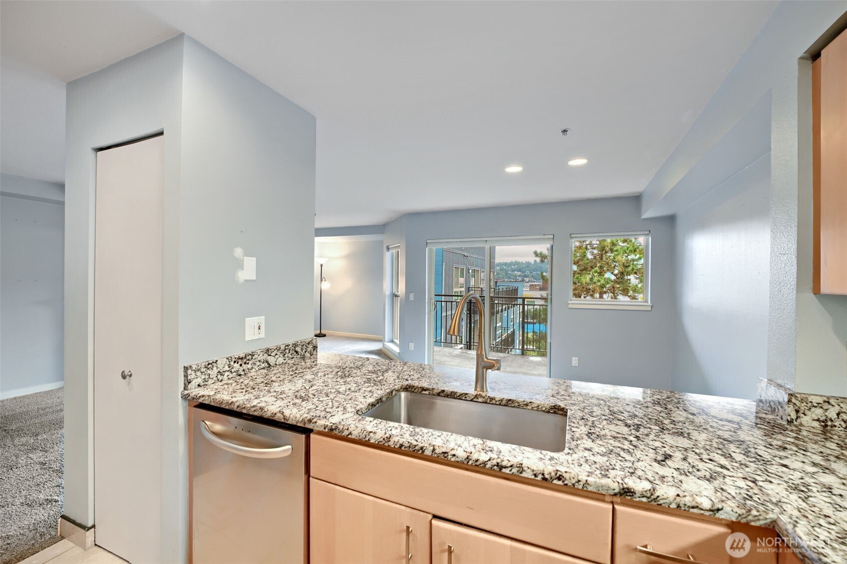 701 Galer Street 608 Property Photo 9