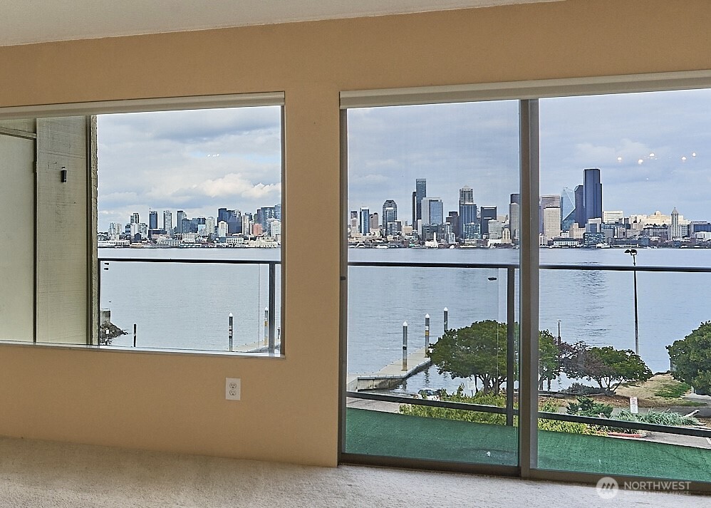 1301 Harbor Ave Sw #308 Property Photo 1