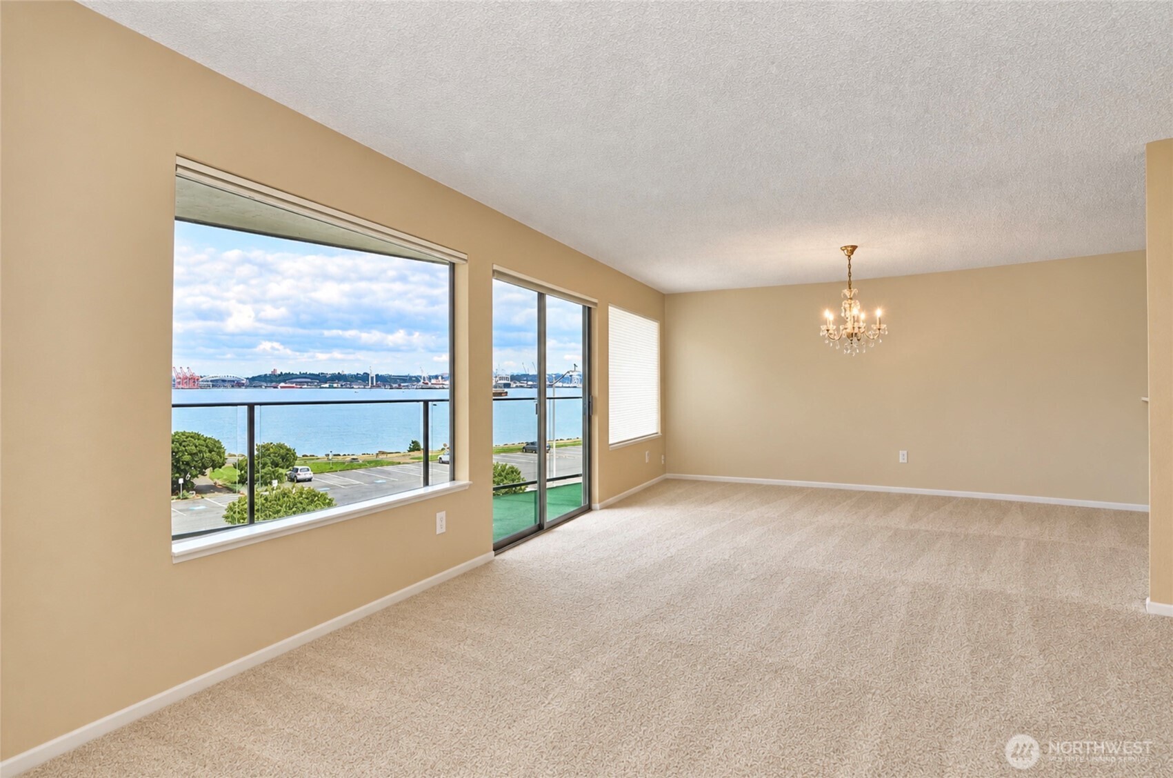 1301 Harbor Ave Sw #308 Property Photo 6