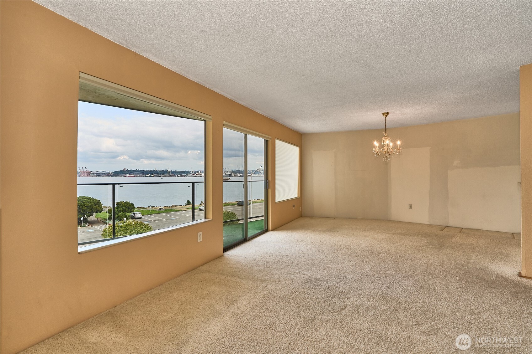 1301 Harbor Ave Sw #308 Property Photo 11