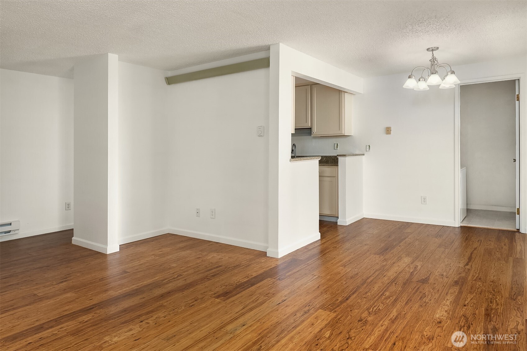105 S 340th Street A Property Photo 3