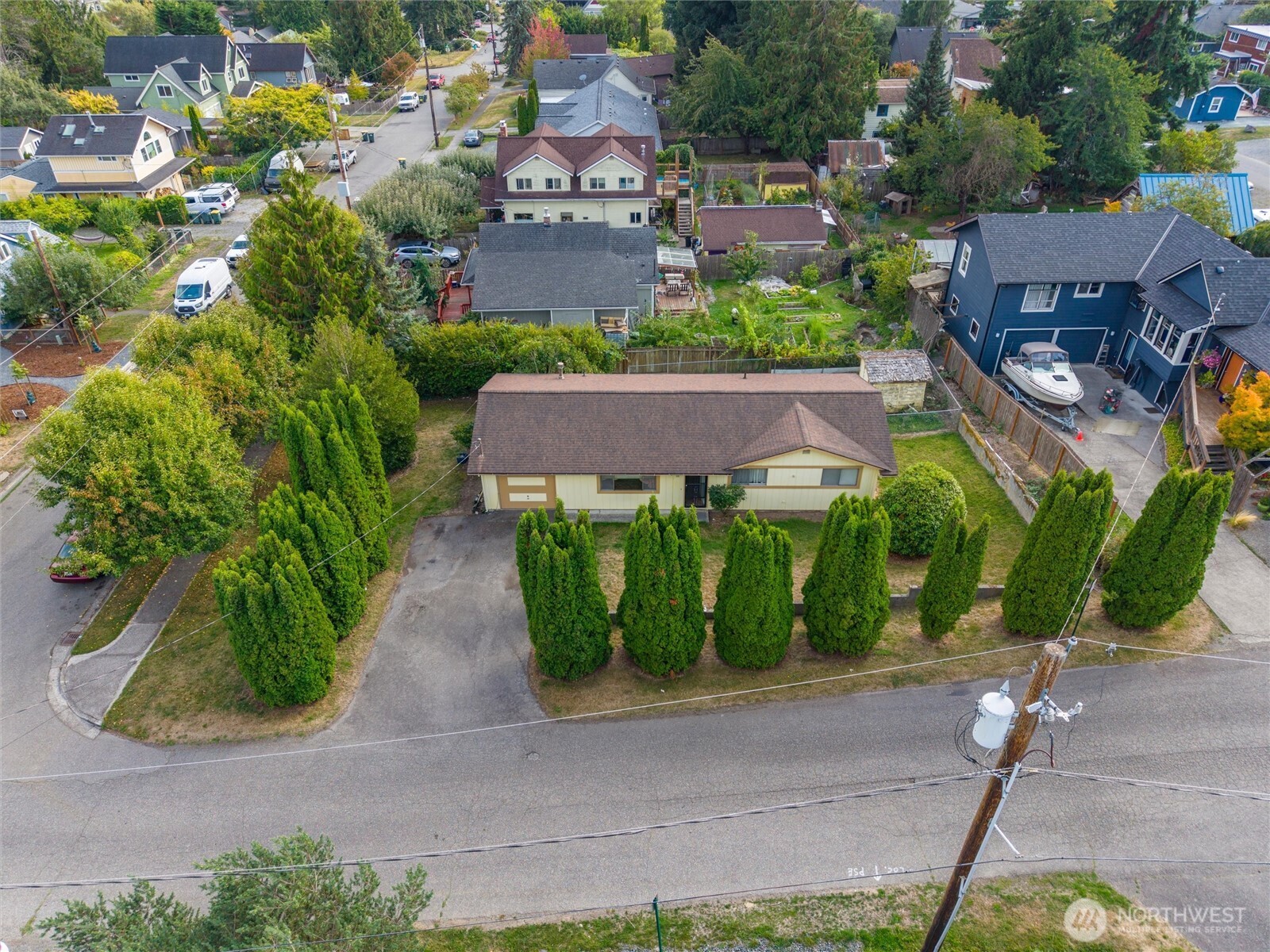 2120 Knox Avenue Property Photo 1