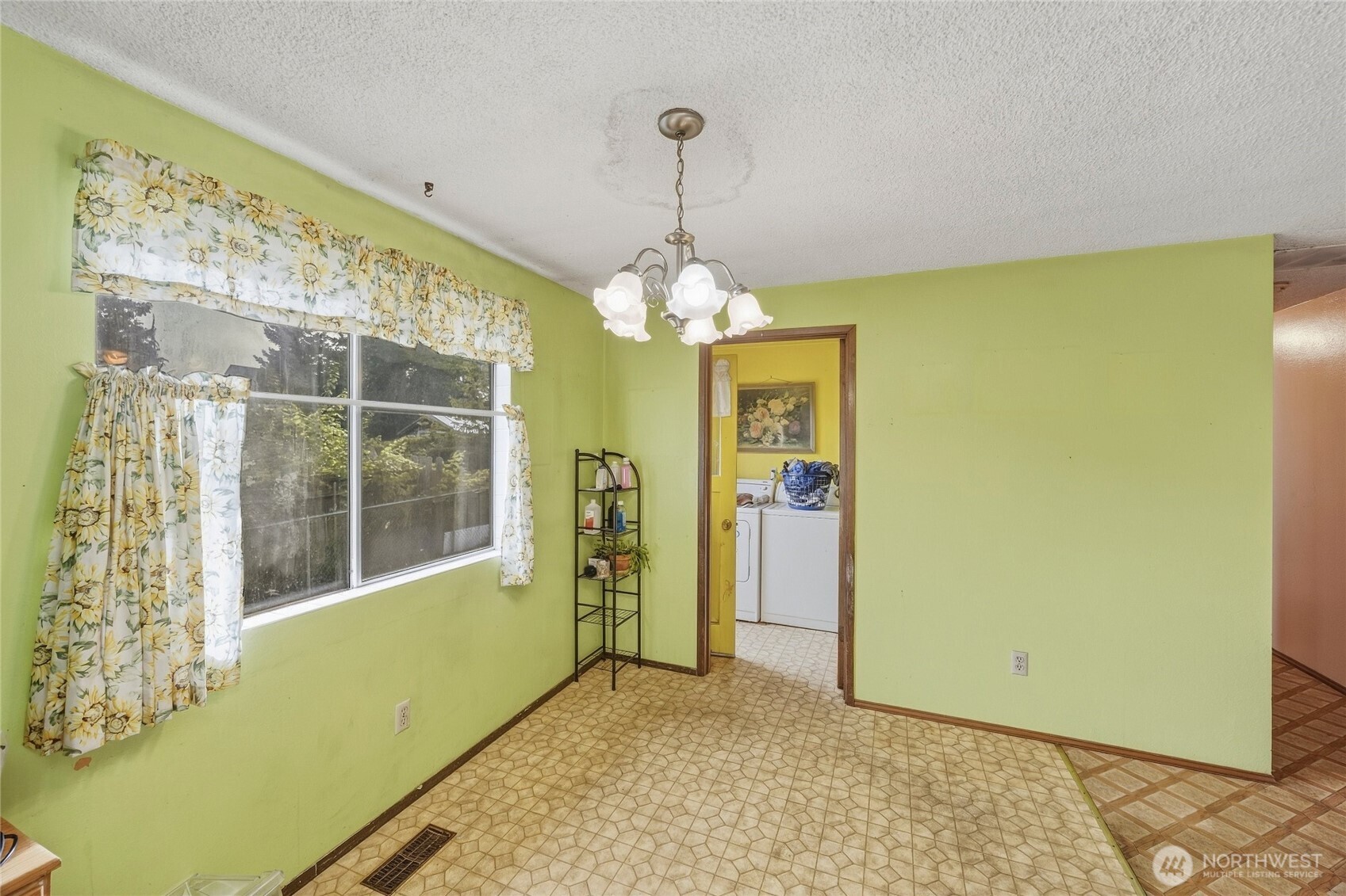 2120 Knox Avenue Property Photo 12