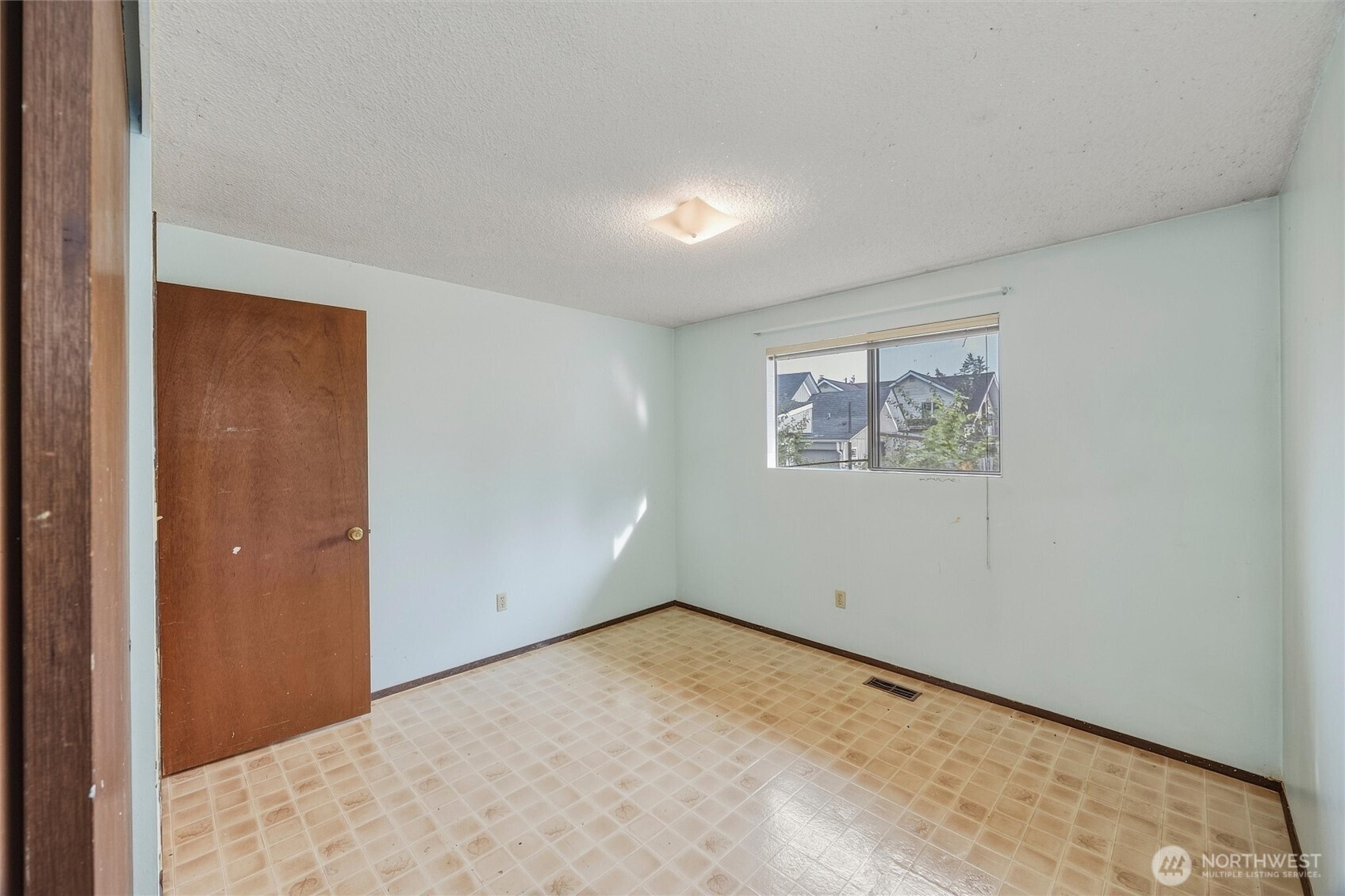 2120 Knox Avenue Property Photo 19
