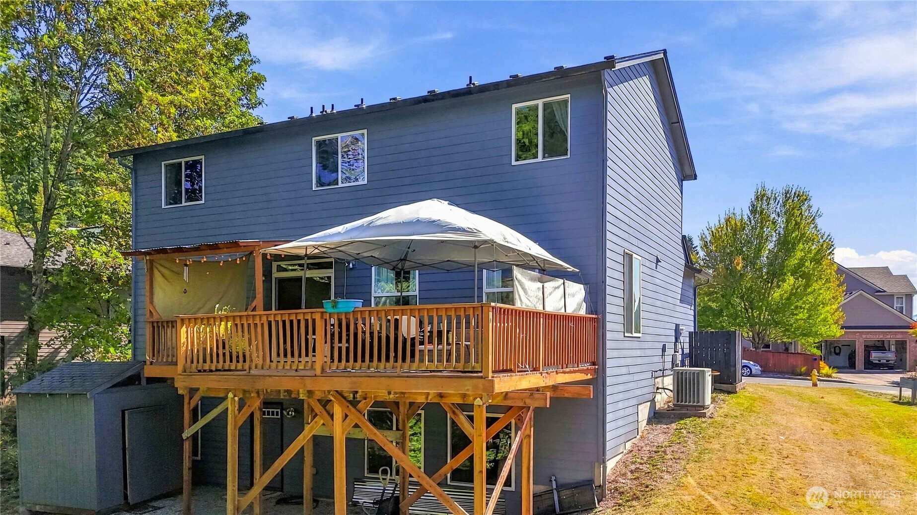929 Edinburgh Court Property Photo 32