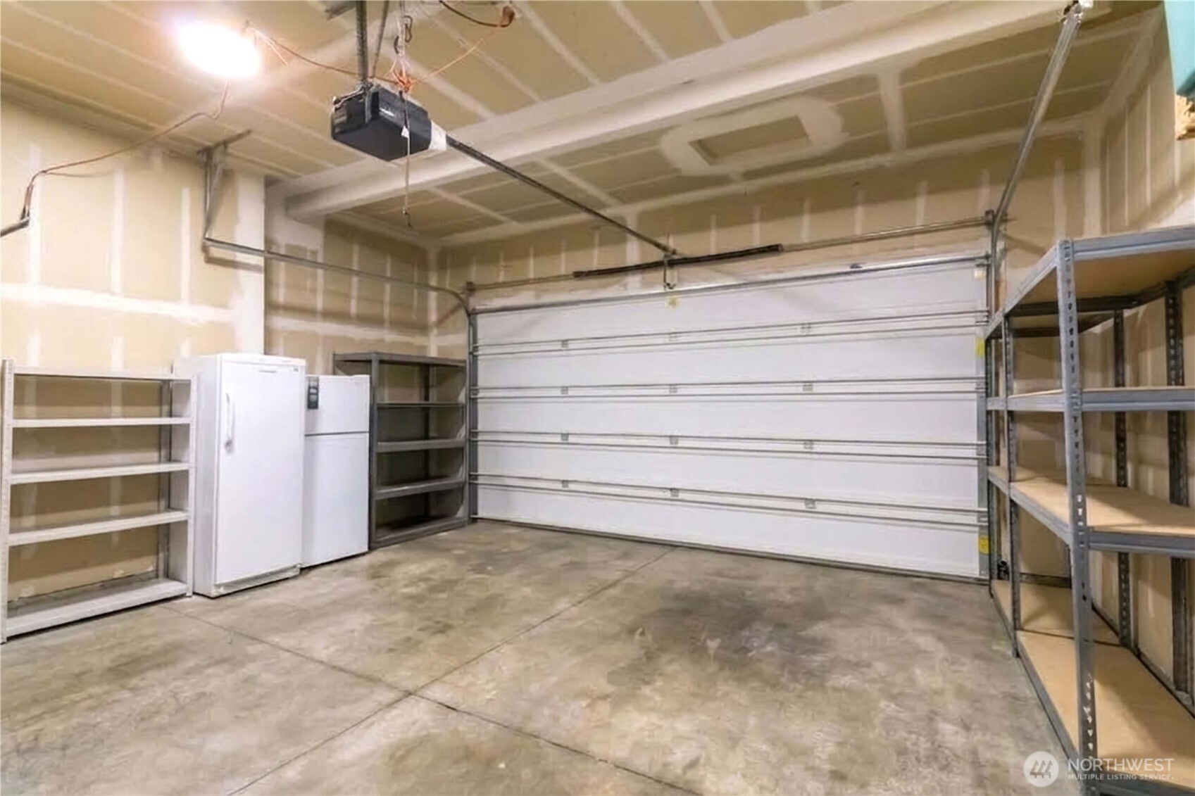 929 Edinburgh Court Property Photo 36