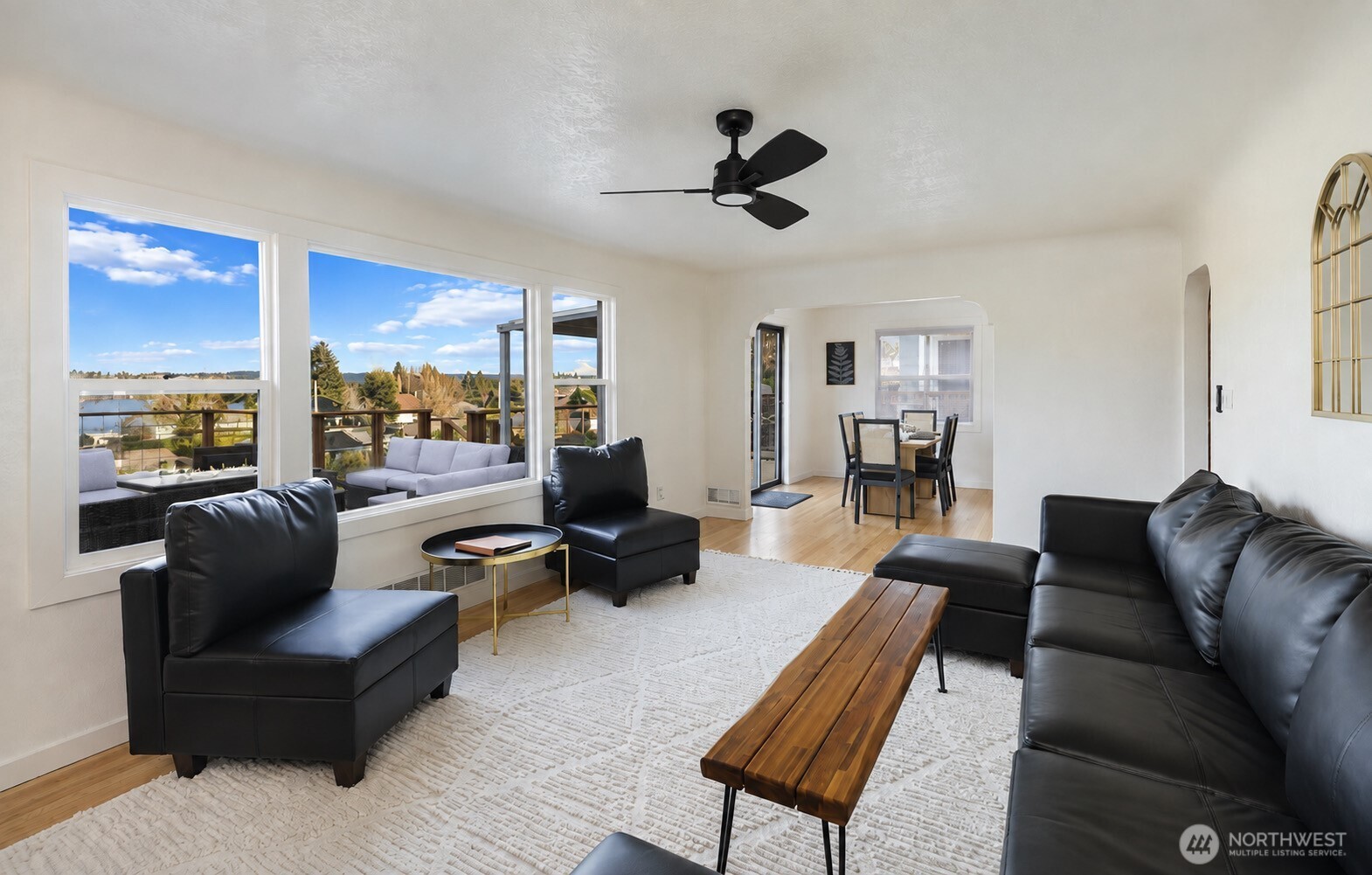 2514 N Lafayette Avenue Property Photo 4