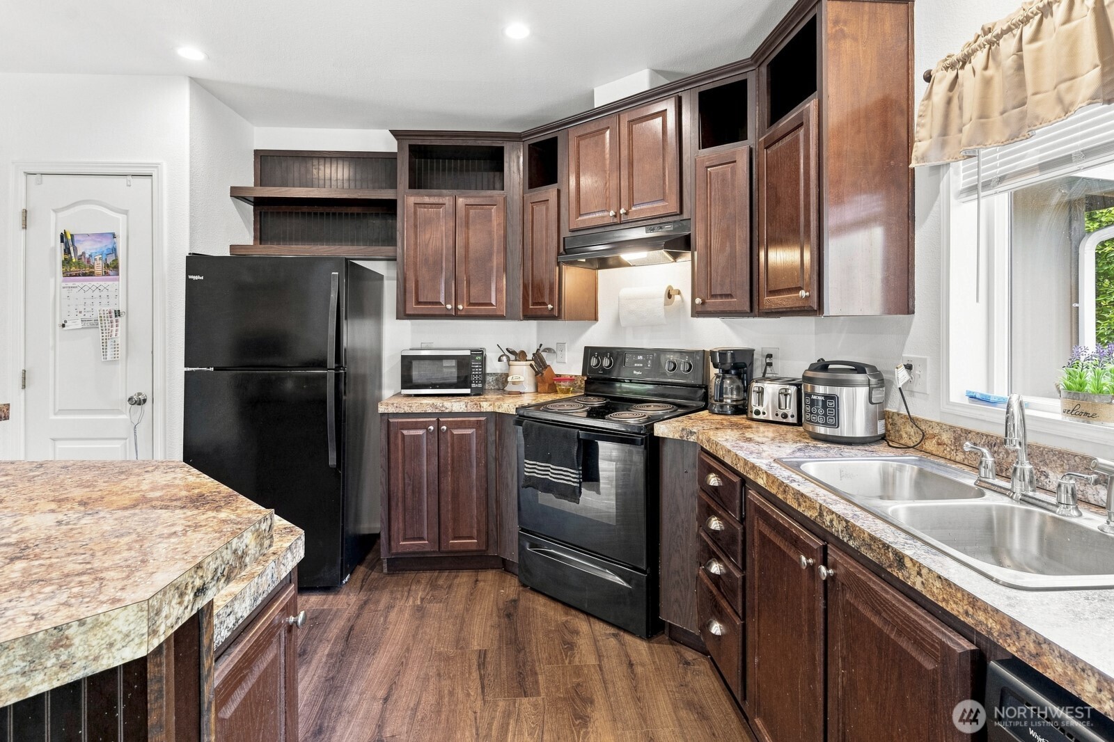 393 Manners Road Property Photo 7