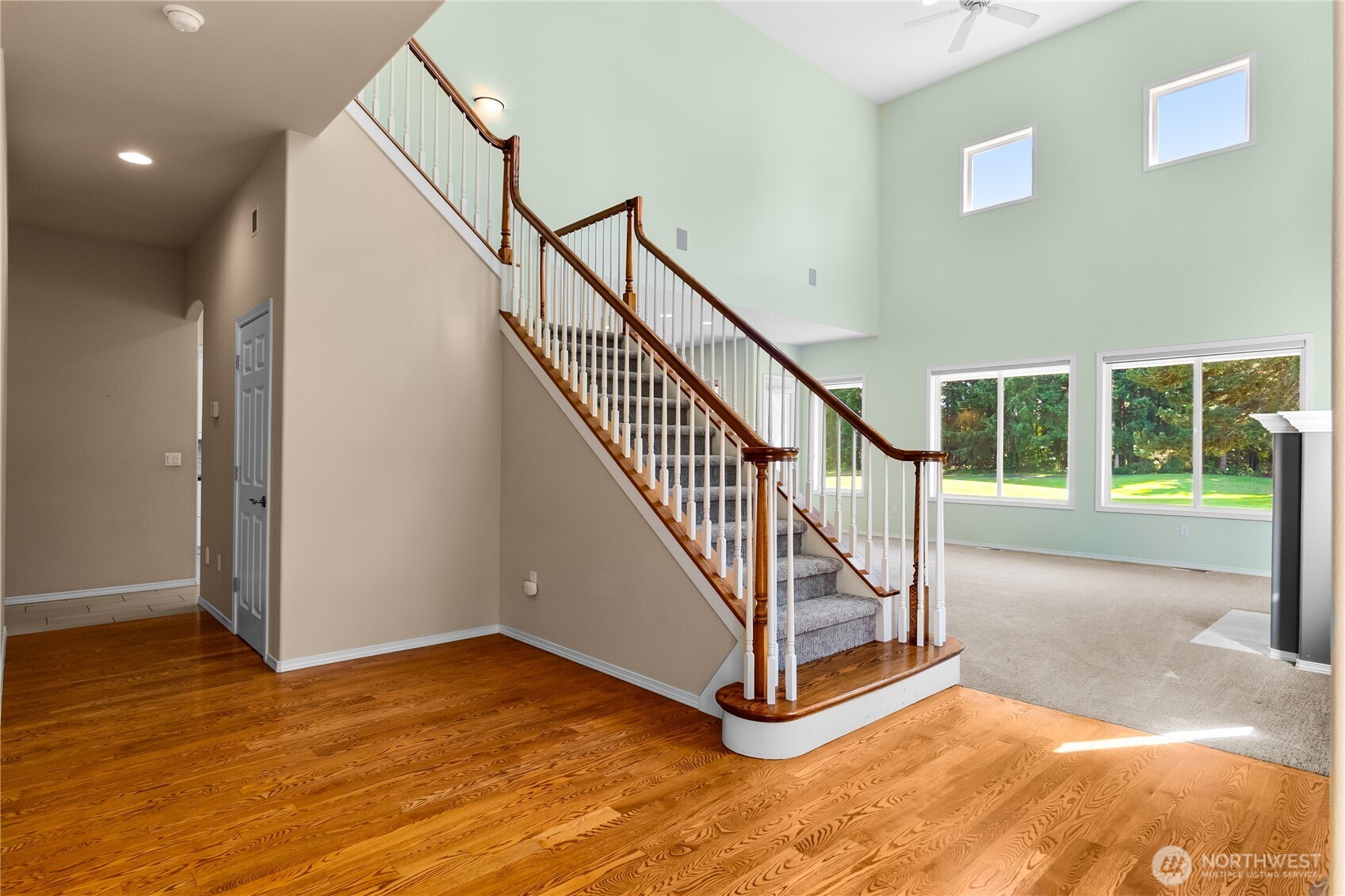 3709 Prestwick Lane Property Photo 4