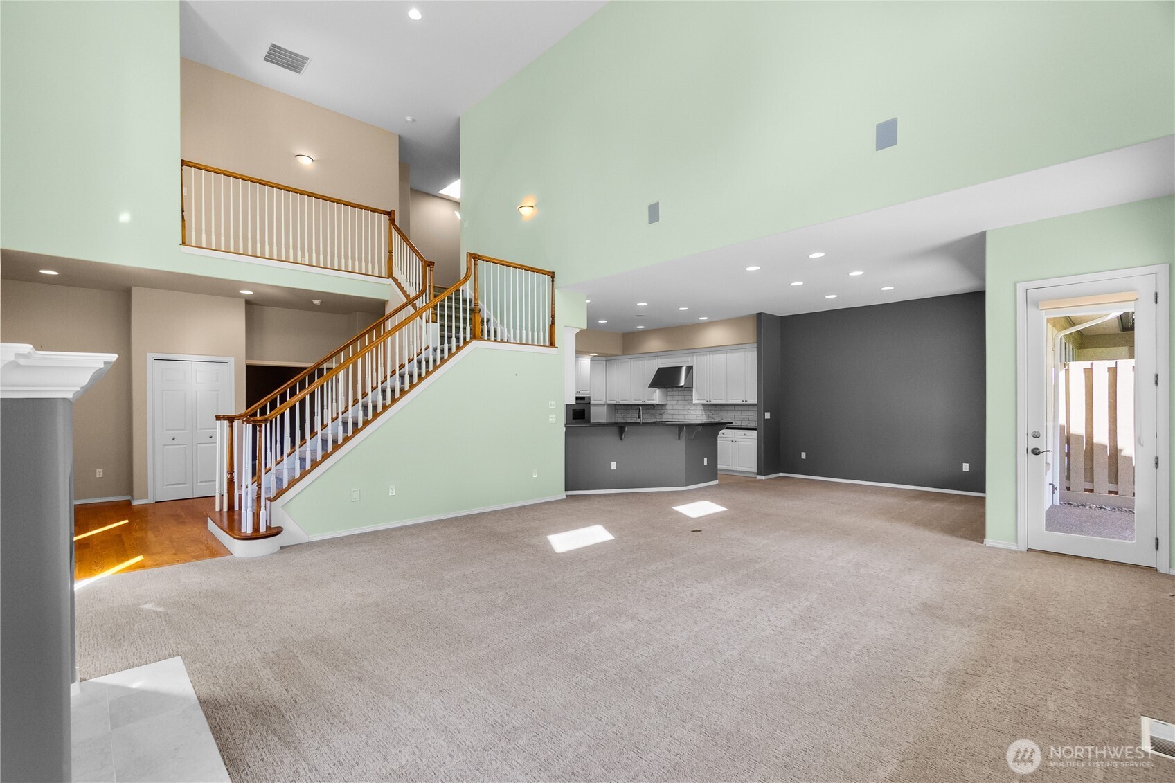 3709 Prestwick Lane Property Photo 6
