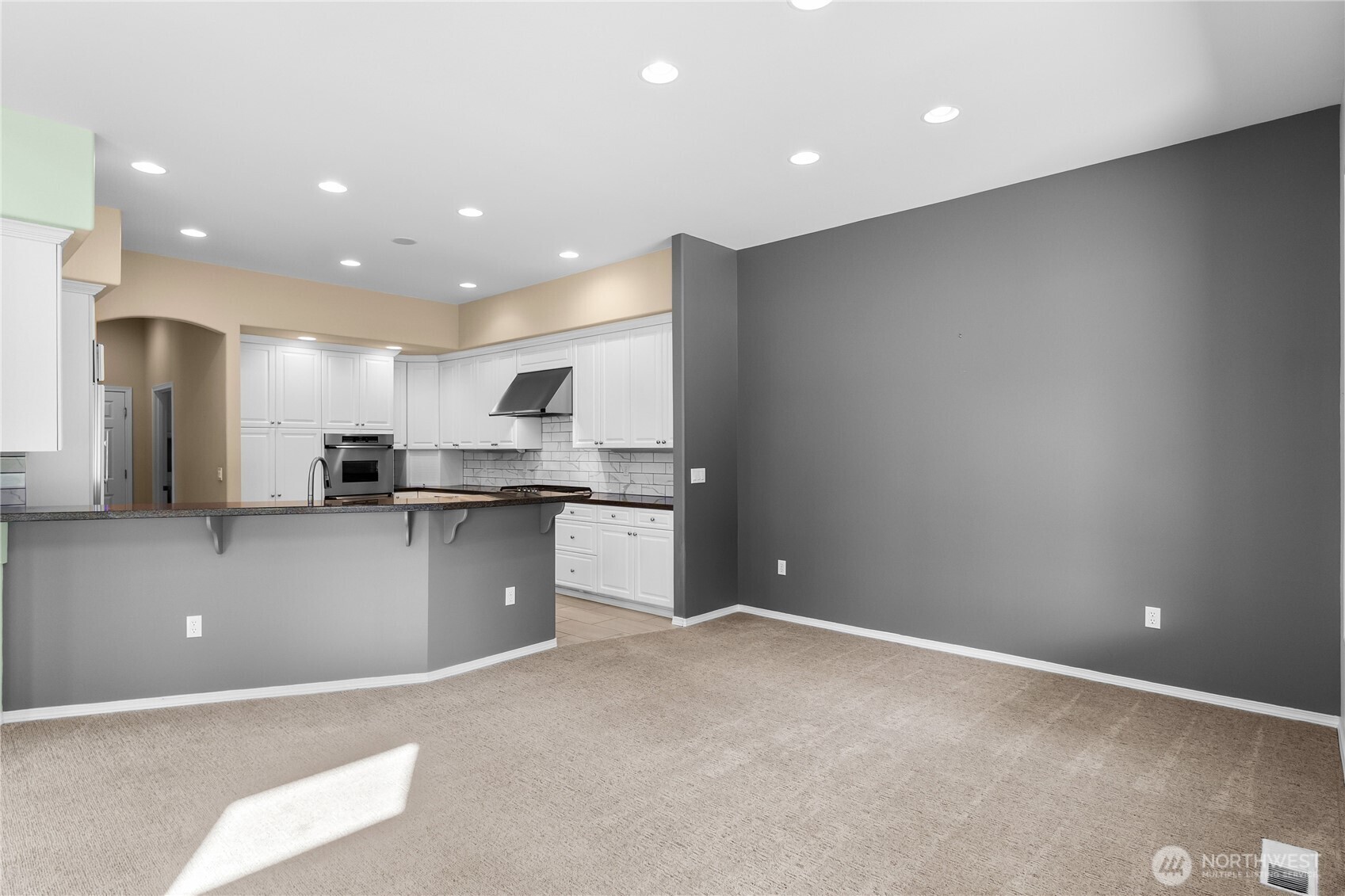 3709 Prestwick Lane Property Photo 10