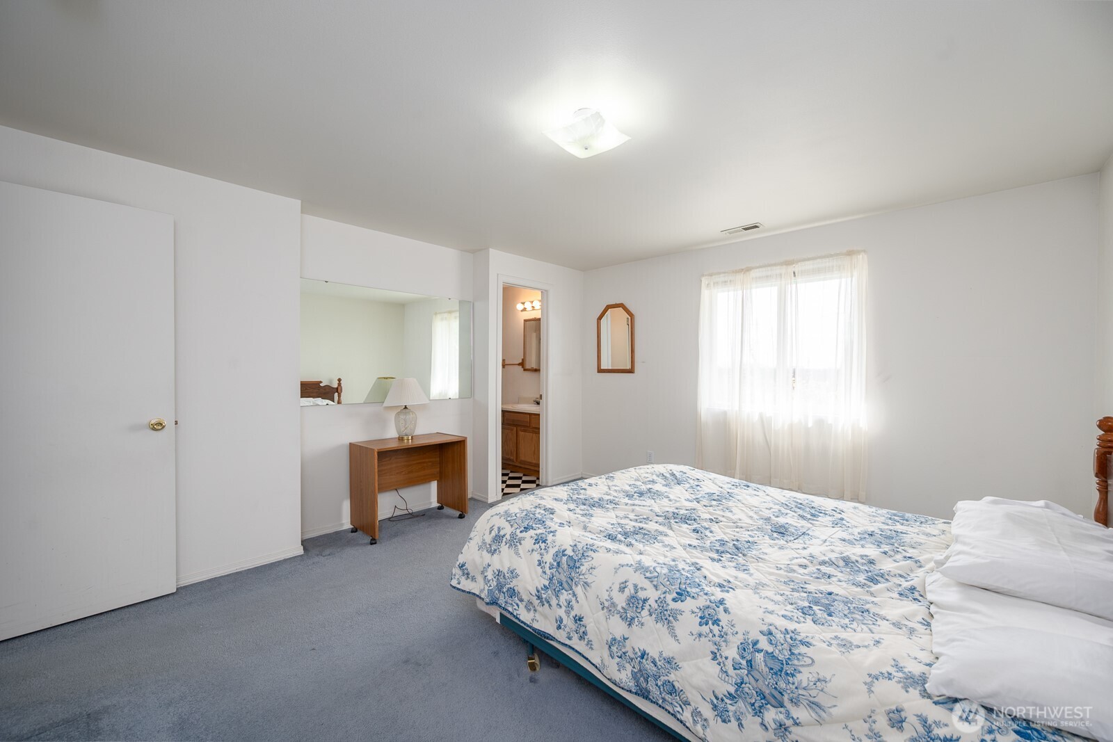 1204 E Hayden Drive Property Photo 15