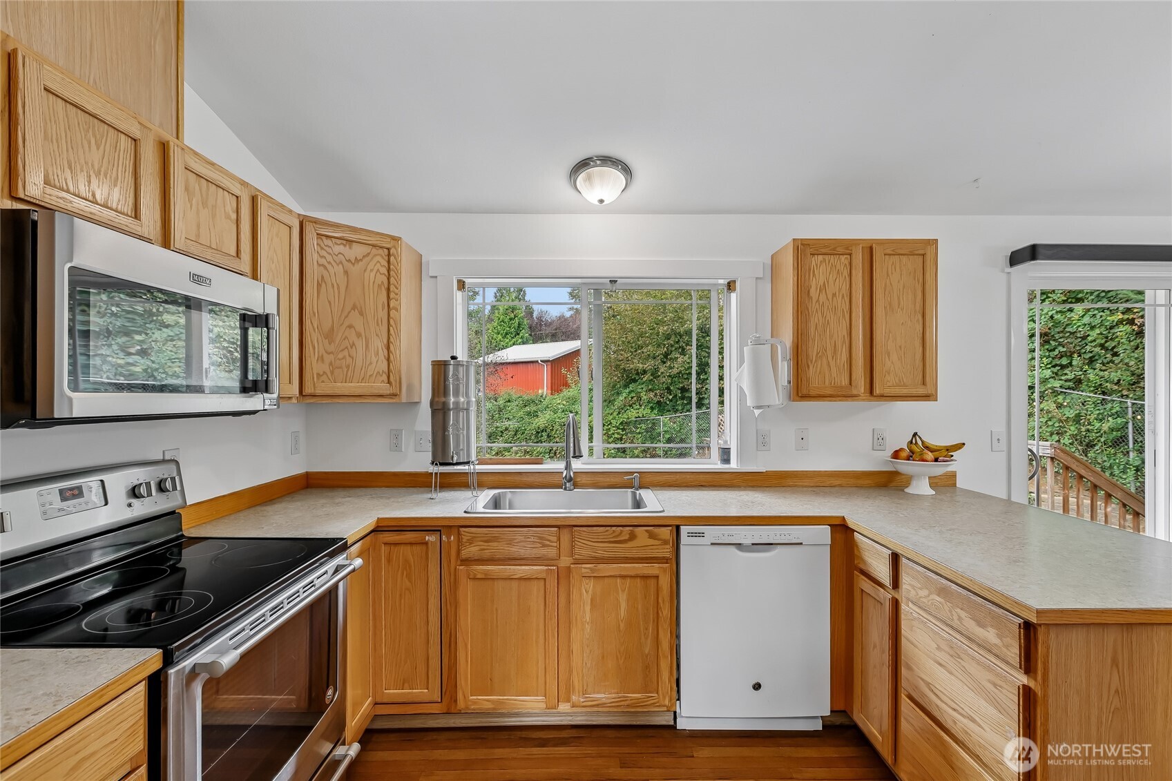 12130 Rainbow Drive Property Photo 12