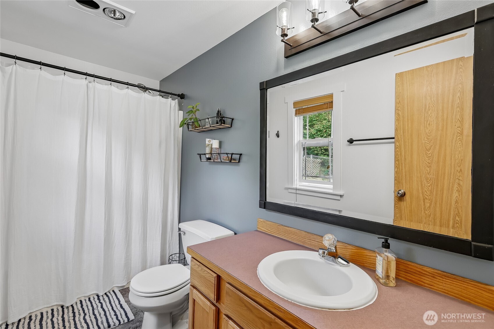 12130 Rainbow Drive Property Photo 18