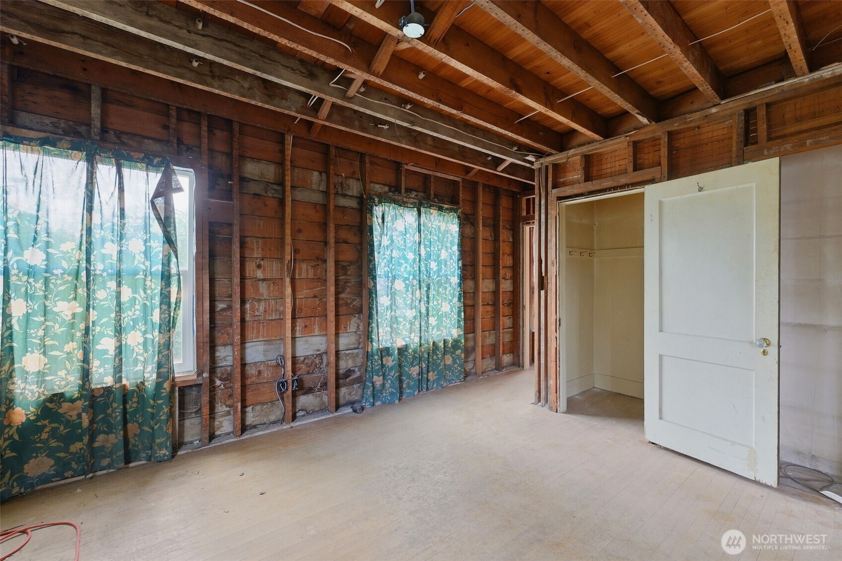 5101 S Park Avenue Property Photo 6