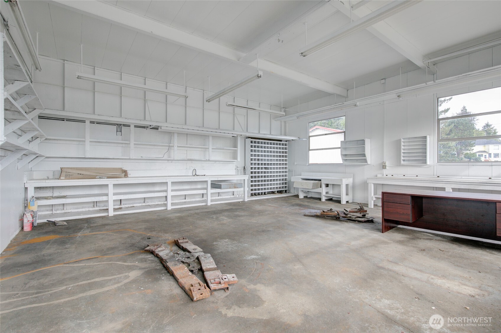 301 Lincoln Street Property Photo 13