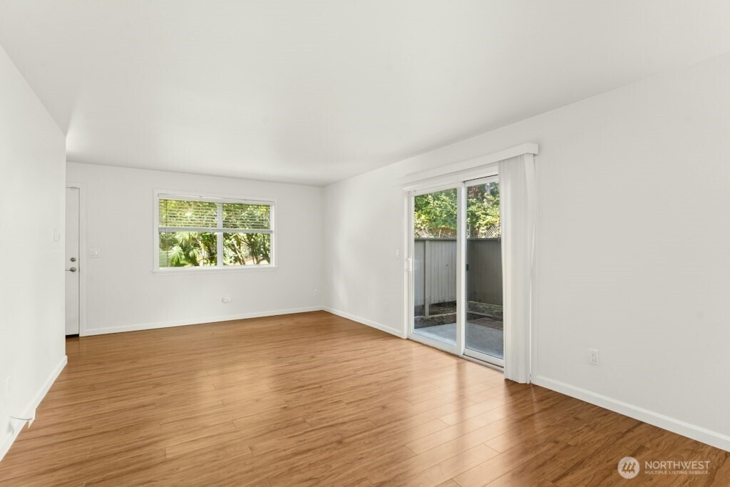 6111 N 16th Street M-108 Property Photo 6
