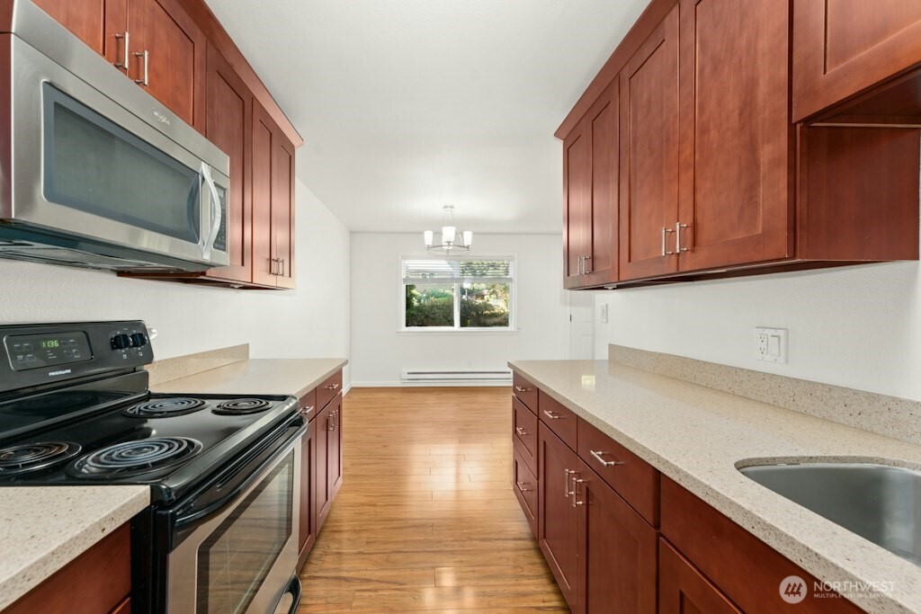6111 N 16th Street M-108 Property Photo 8