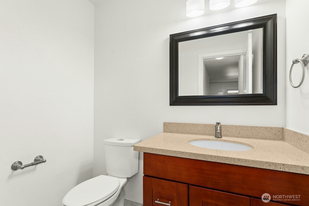 6111 N 16th Street M-108 Property Photo 10