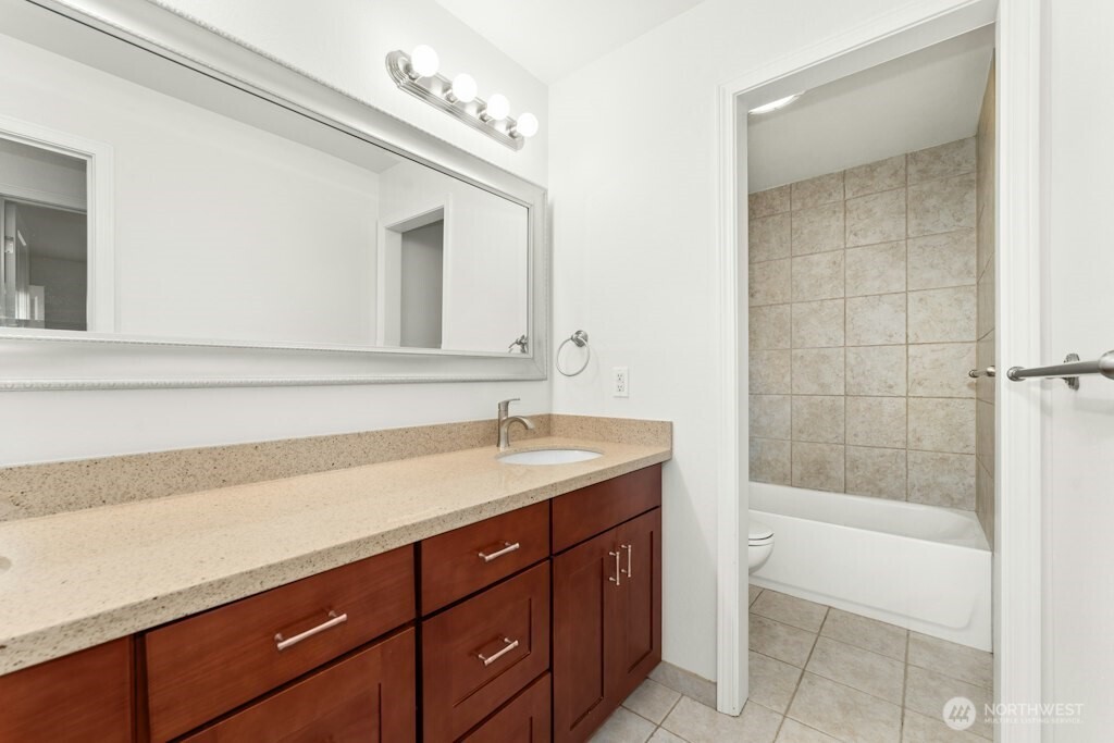 6111 N 16th Street M-108 Property Photo 15