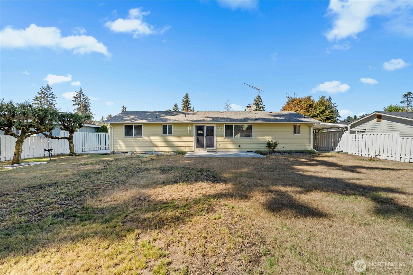 19421 Aurora Drive Property Photo 18