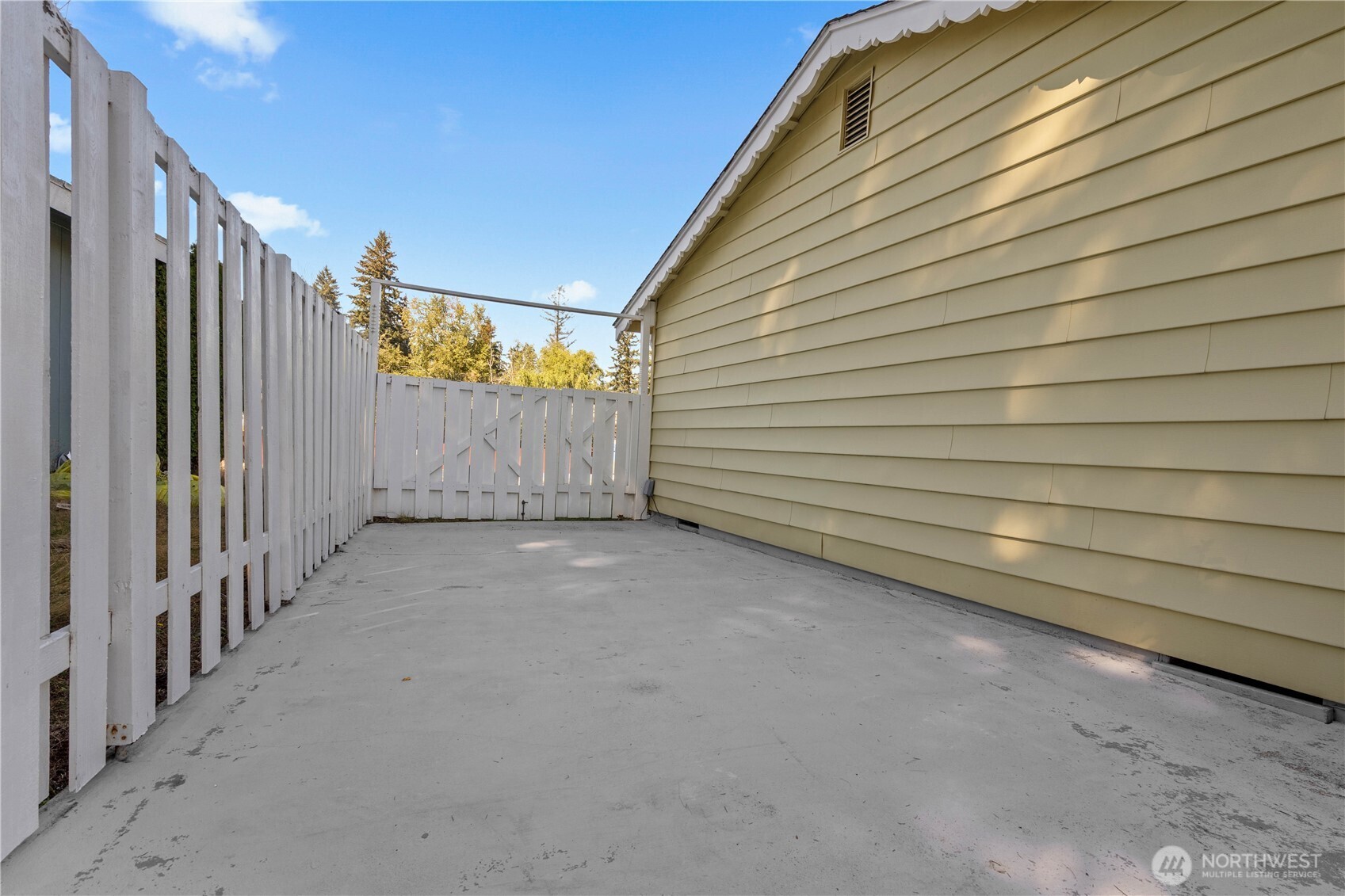19421 Aurora Drive Property Photo 23