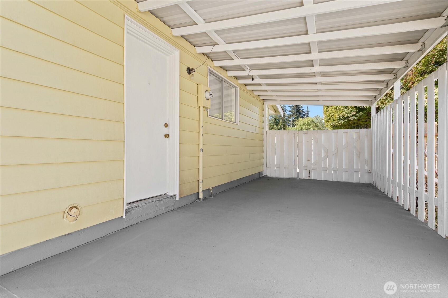 19421 Aurora Drive Property Photo 24