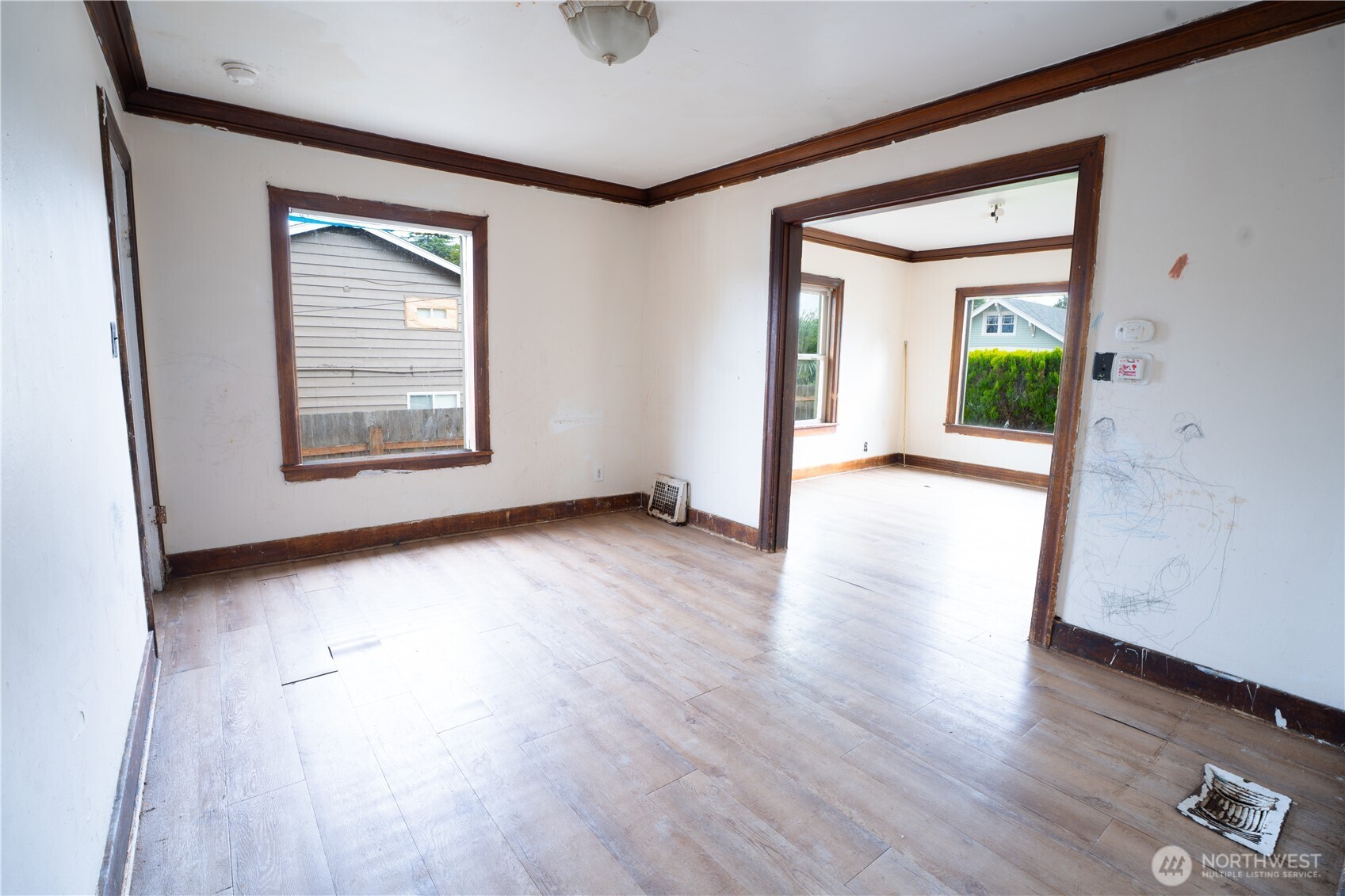 4210 S Holly Street Property Photo 5