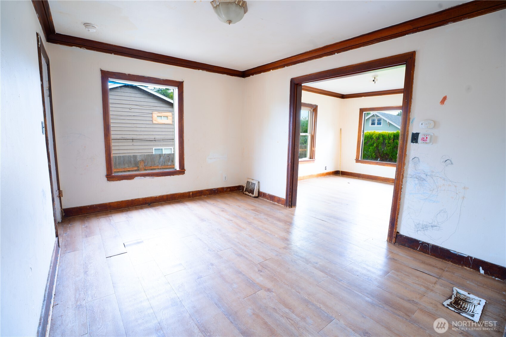 4210 S Holly Street Property Photo 6
