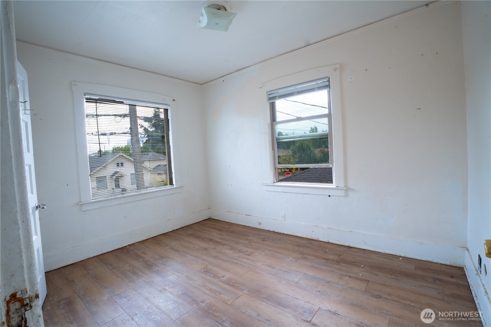 4210 S Holly Street Property Photo 14