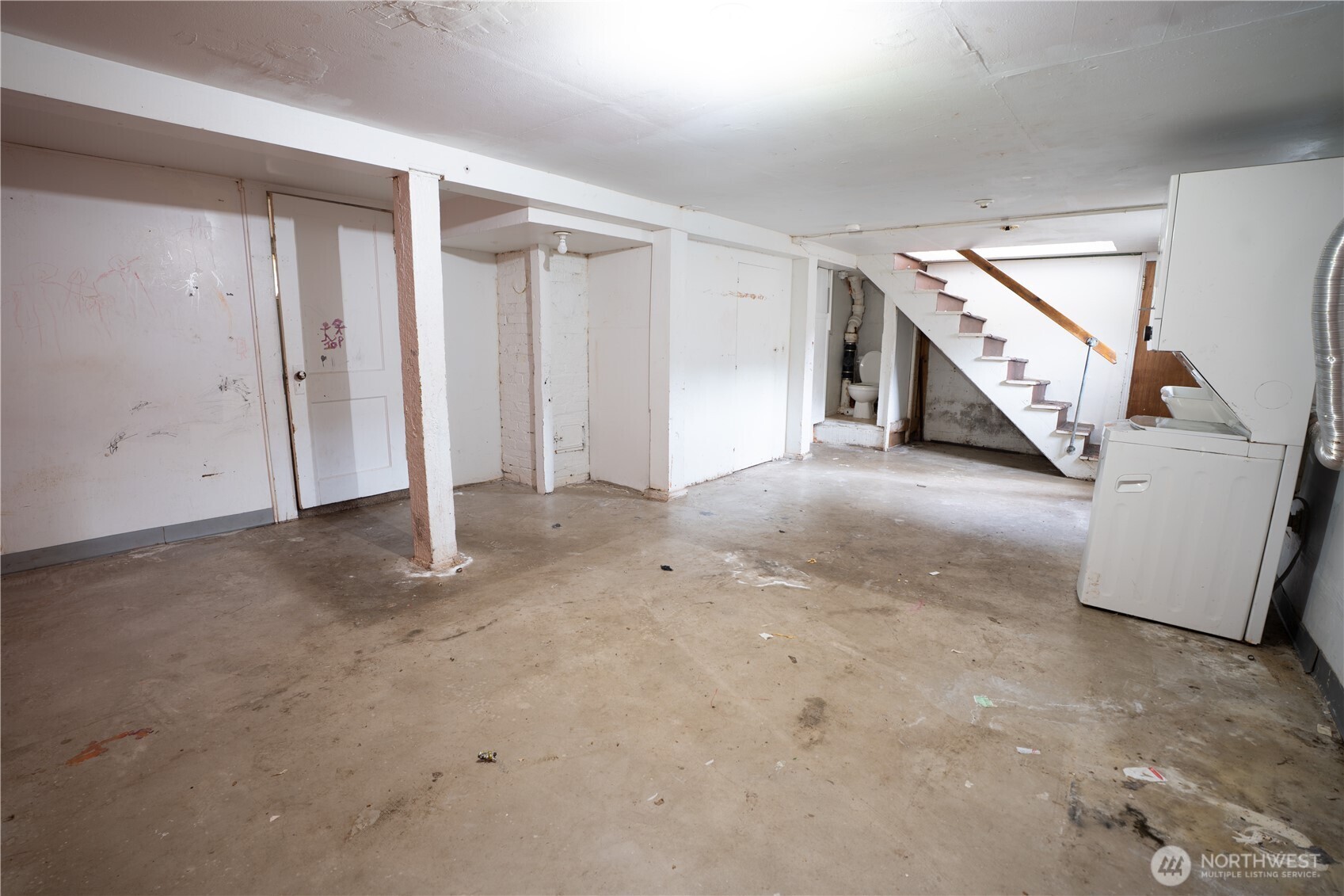 4210 S Holly Street Property Photo 19
