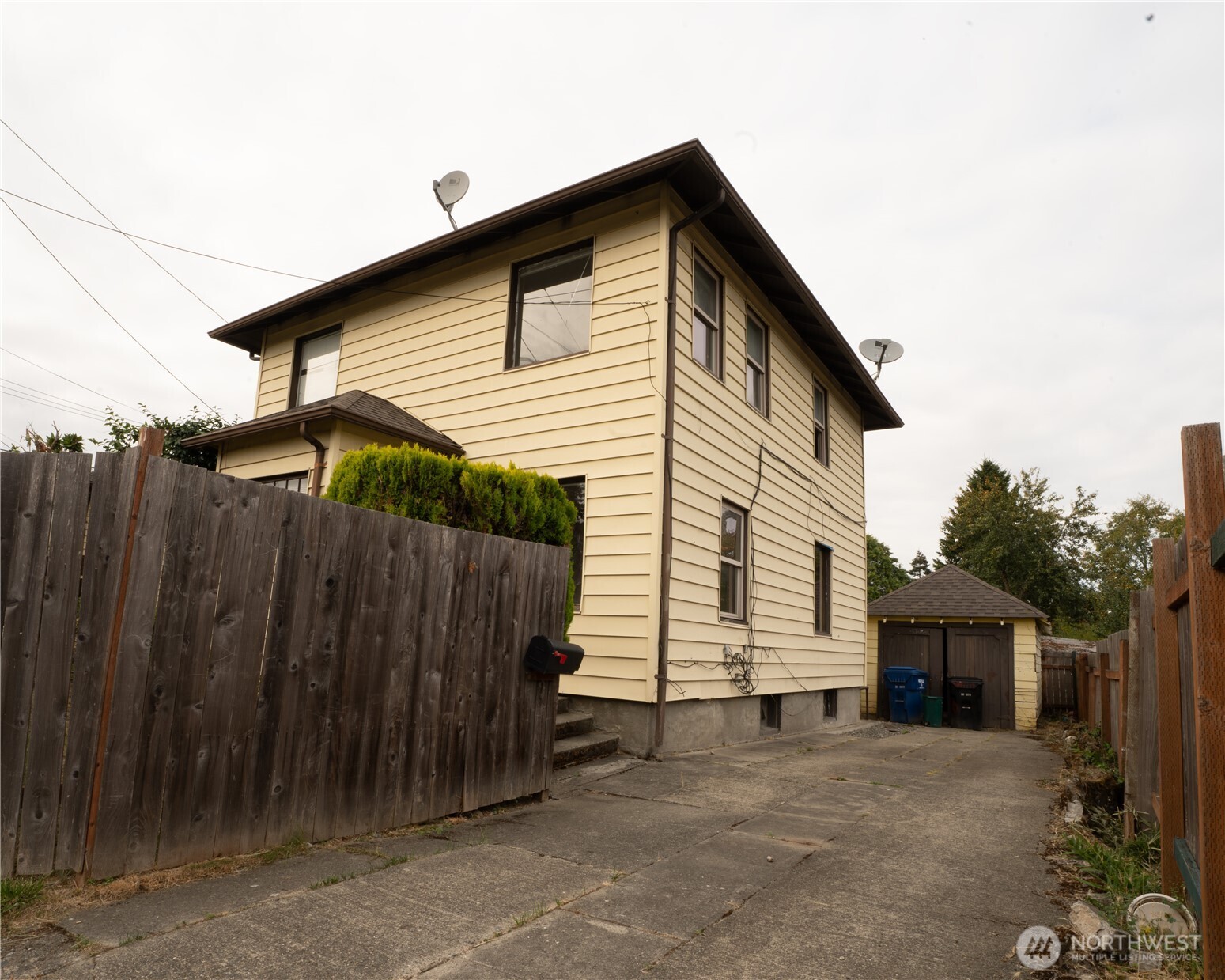 4210 S Holly Street Property Photo 21