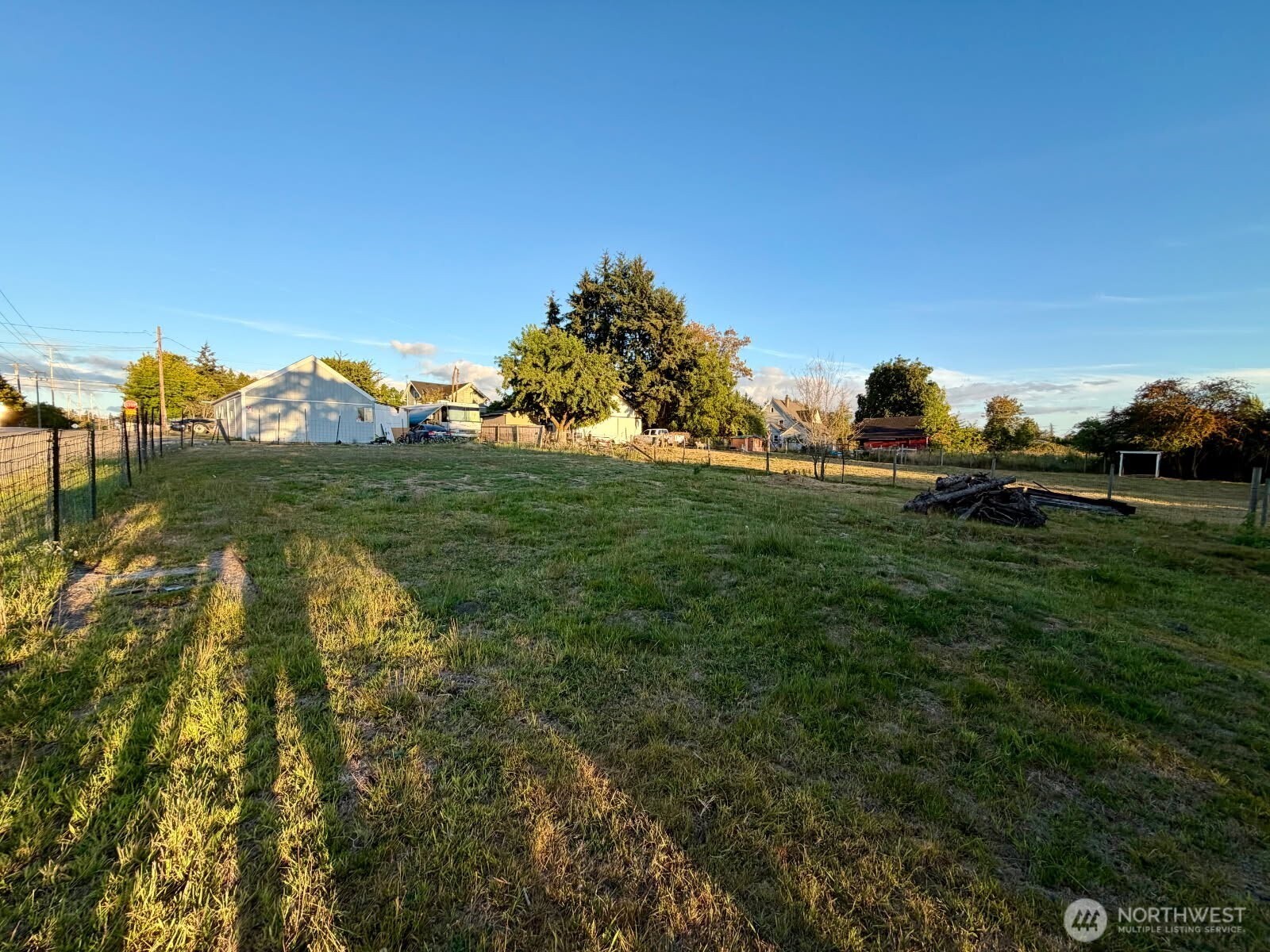 9602 Waller Road Property Photo 14