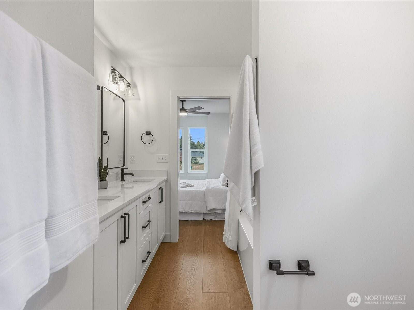 817 Olympic Boulevard B Property Photo 24