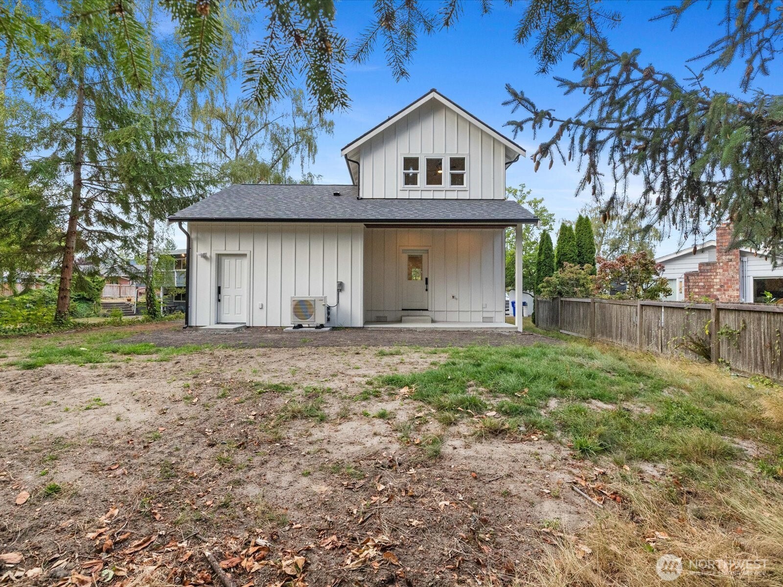 817 Olympic Boulevard B Property Photo 32