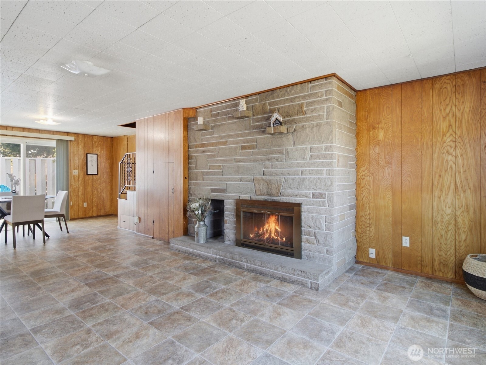 1501 N Huson Property Photo 16