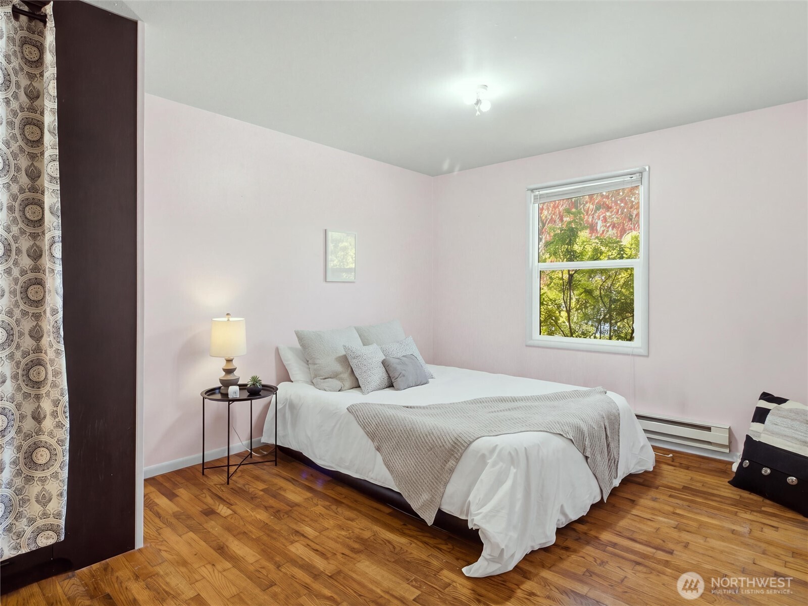 1501 N Huson Property Photo 17